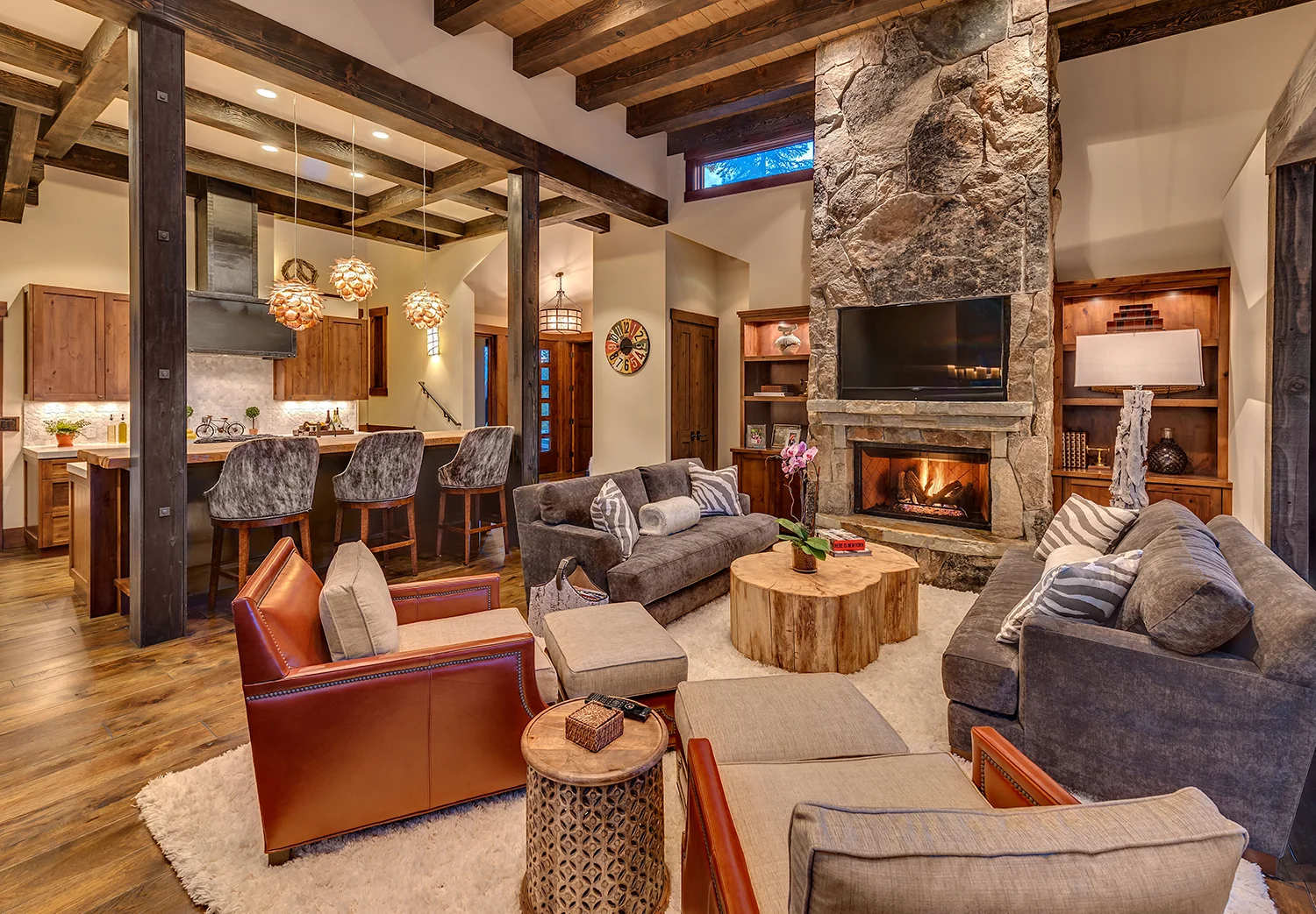 Lot 286_Great Room_Wood Beams.jpg