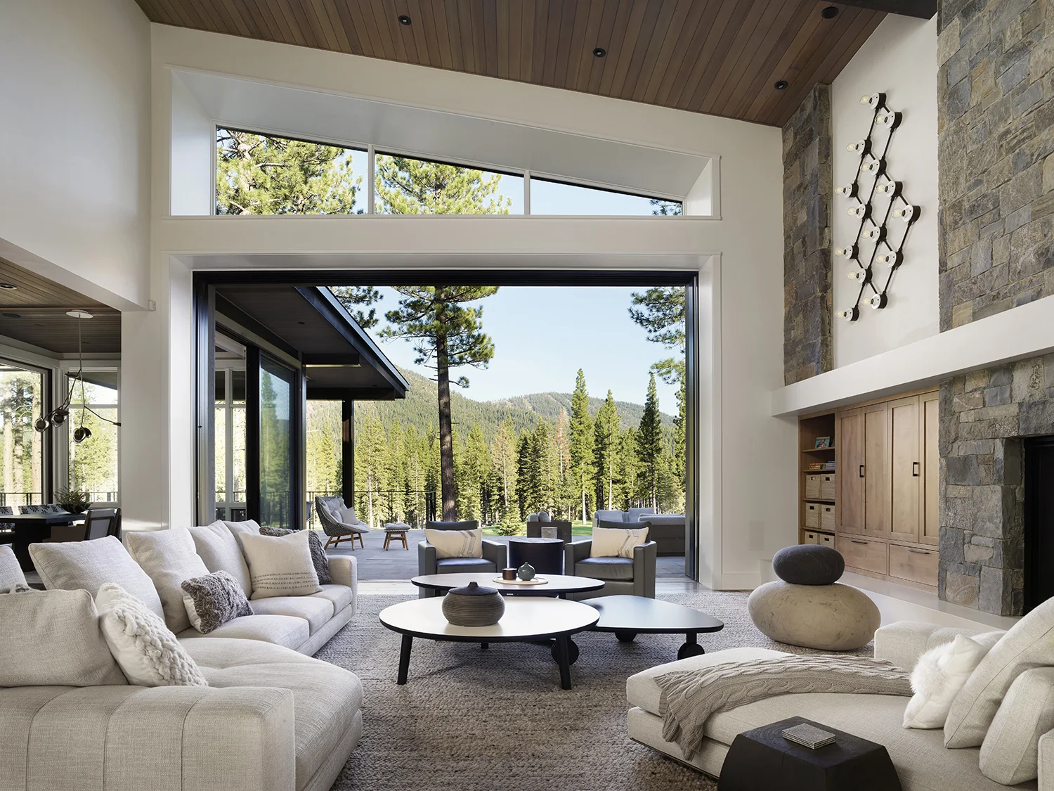 Lot 188_Living Room_Weiland Doors_View.jpg