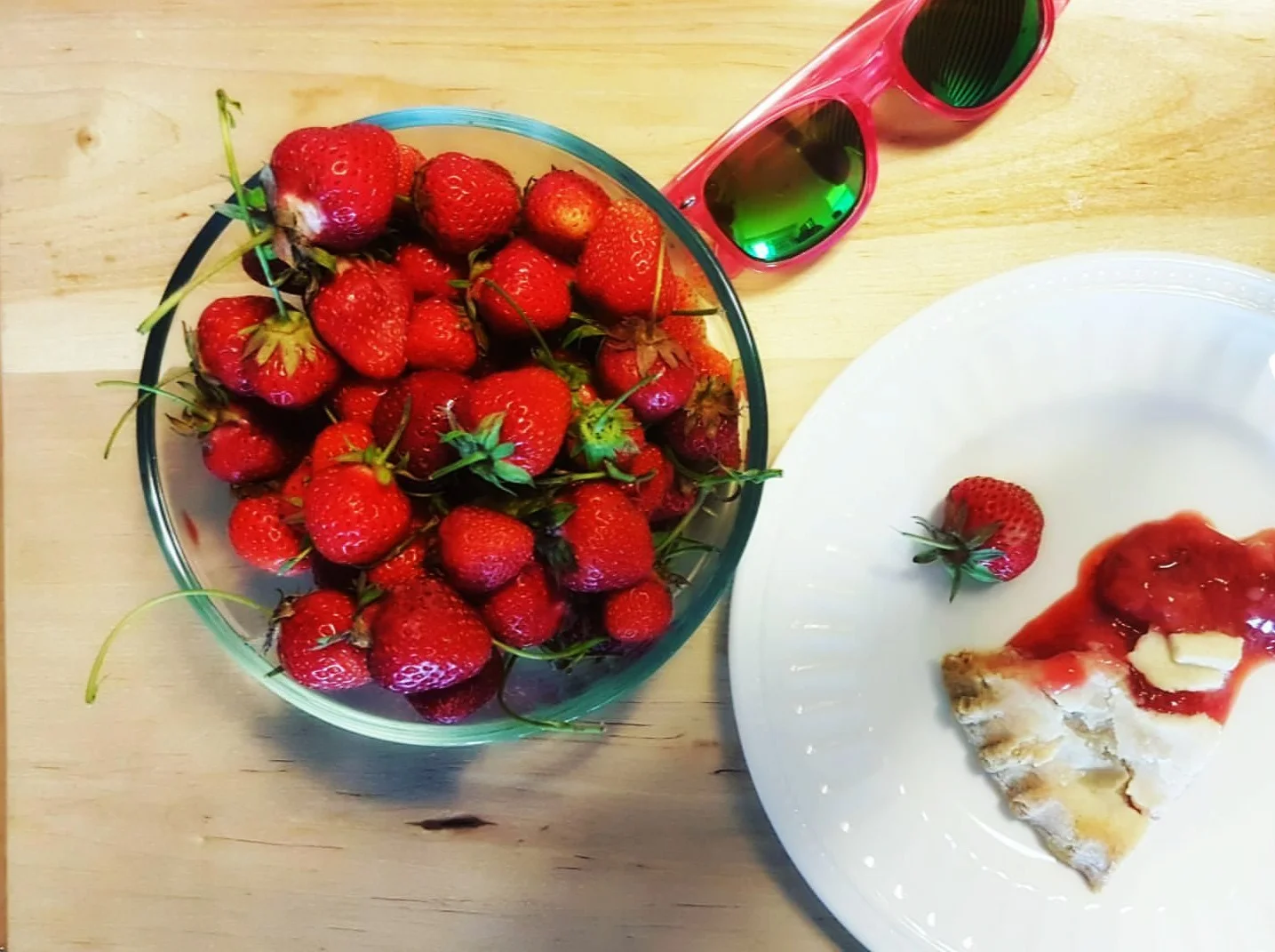 strawberry pie (1).jpg