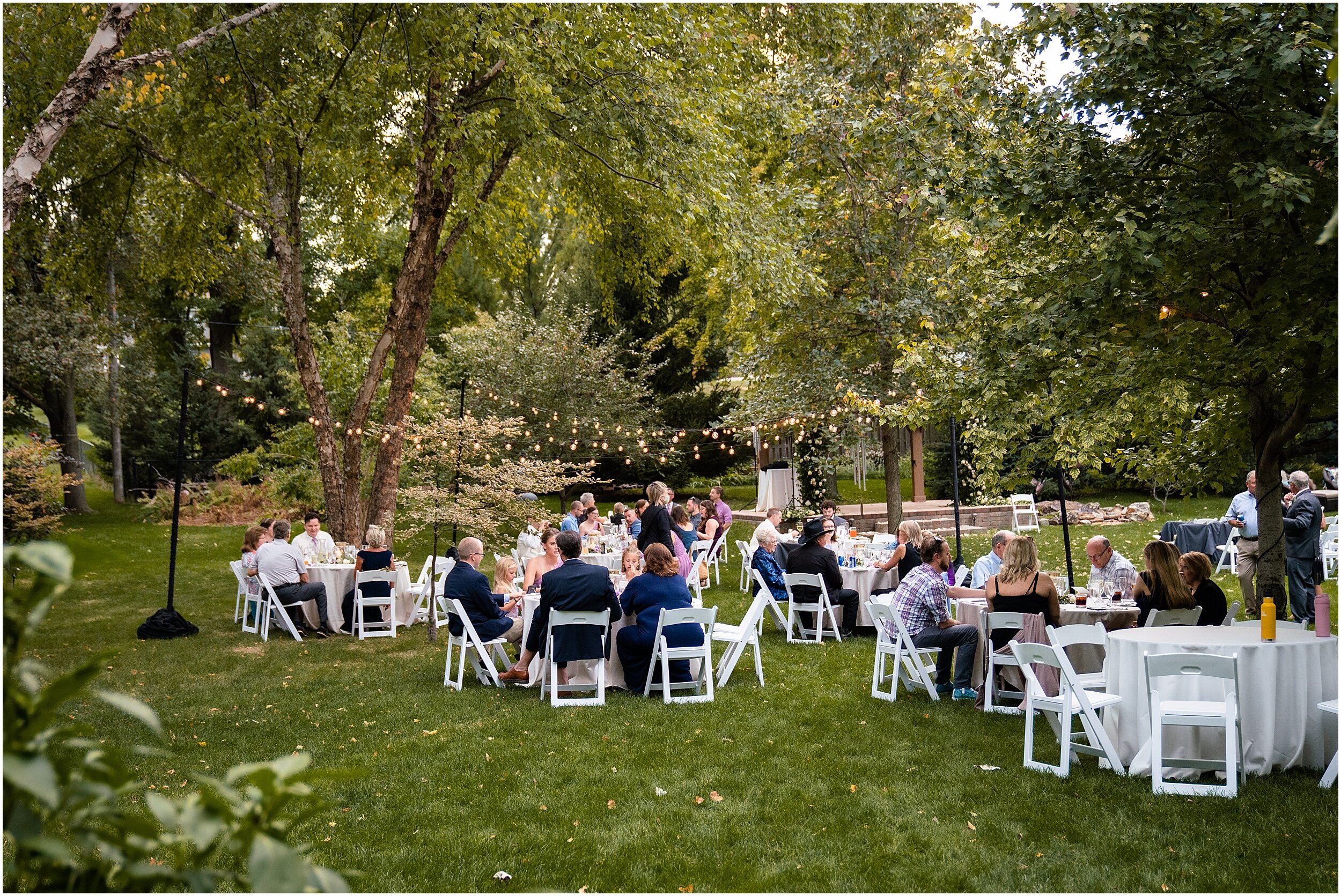 small backyard nebraska wedding_0143.jpg