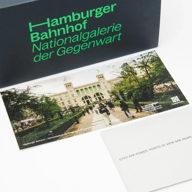 KUBORAUMxHAMBURGER-BAHNHOF-Packaging-06.webp