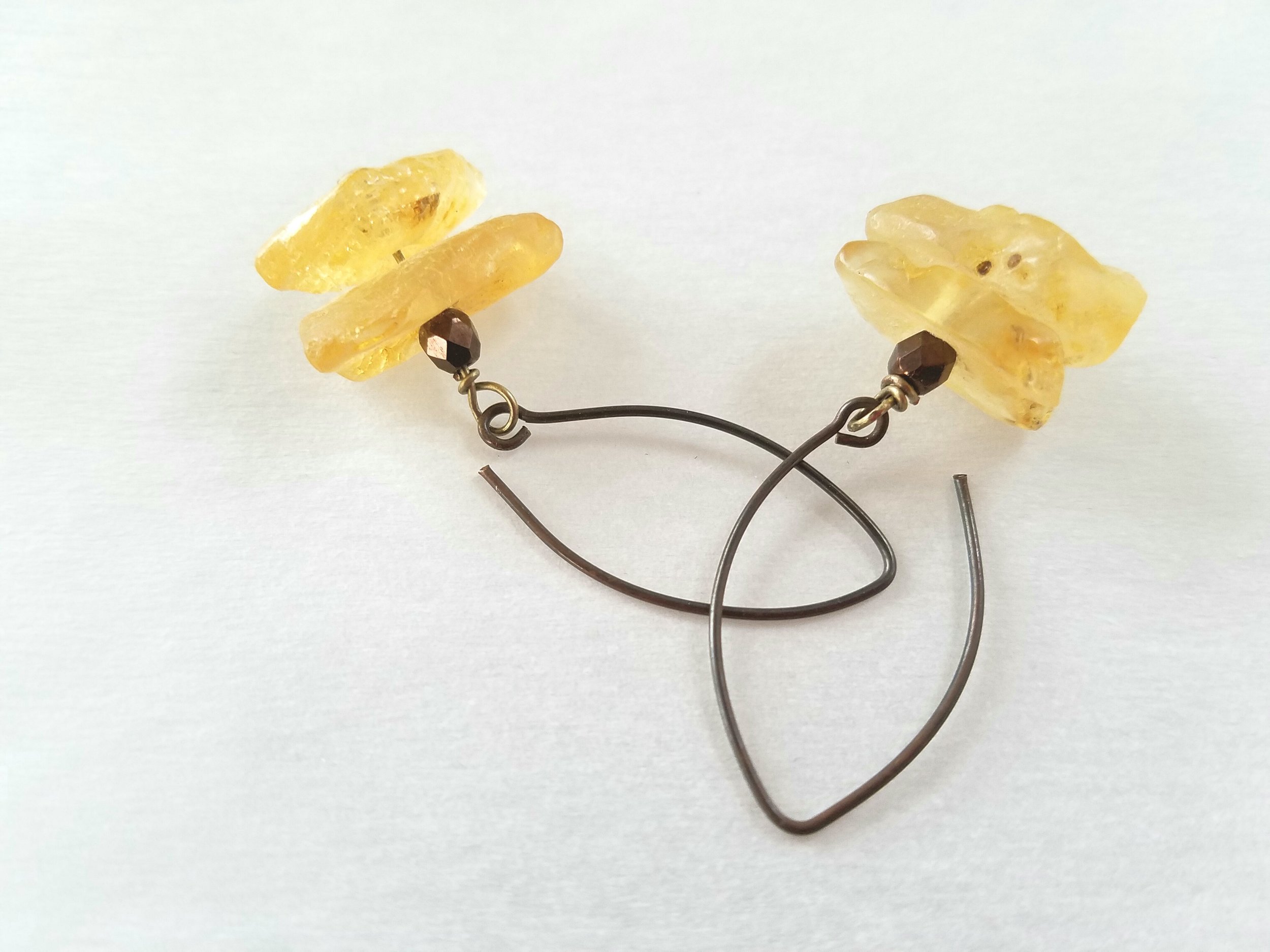 stone raw amber earrings.jpg