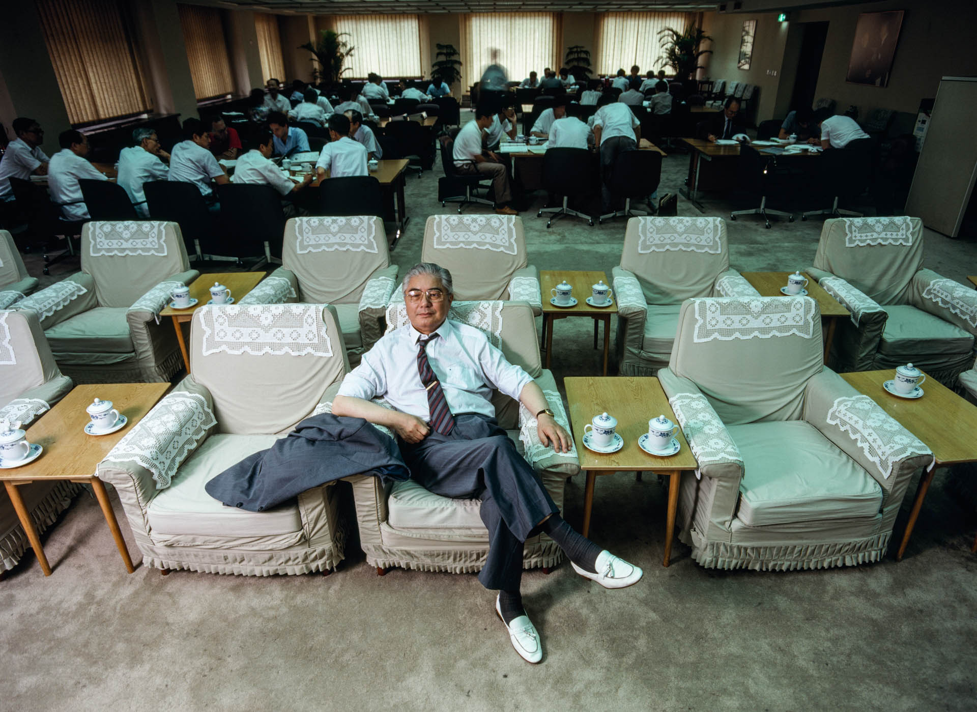  Beijing, China - June 1988. Ron Yiren, nicknamed "the Red Capitalist", owns 200 companies, including only independent bank of China.&nbsp; 