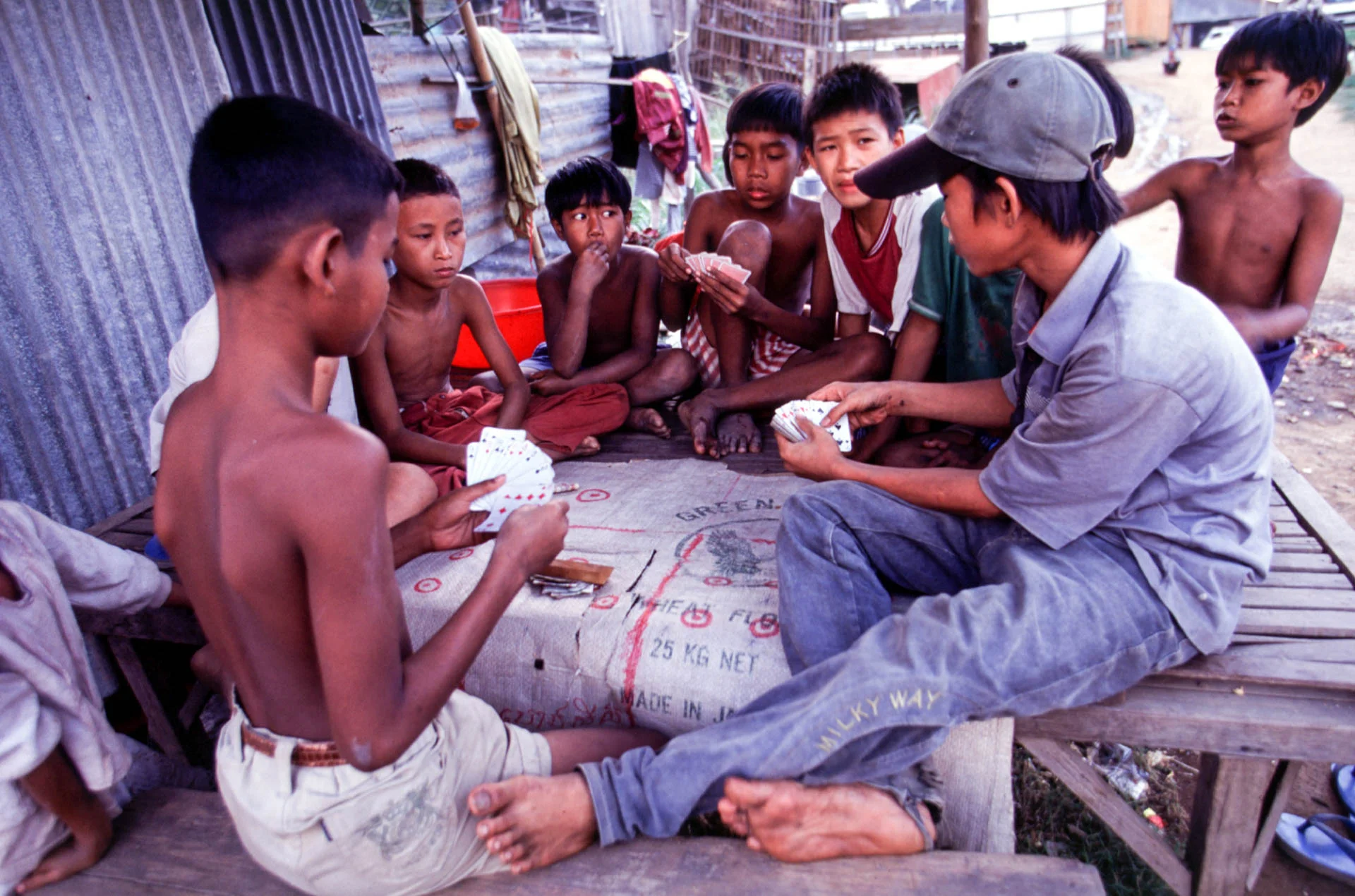 Phnom Phen,17 February 1999
Travel around word of prostitution in Cambogia accompanied by
Somaly Mam.
© GIANNI GIANSANTI