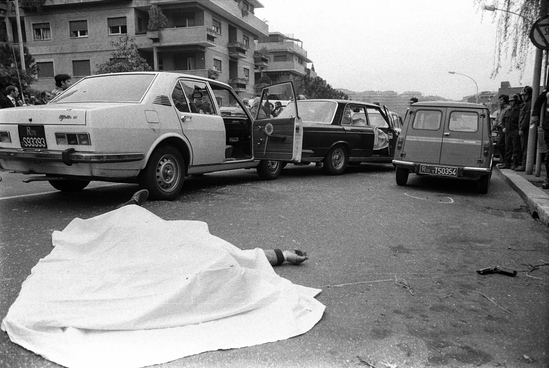 Rome, Italy - 16 March 1978
The day Aldo Moro was kidnapped: the escort men killed by Red Brigades.
© GIANNI GIANSANTI