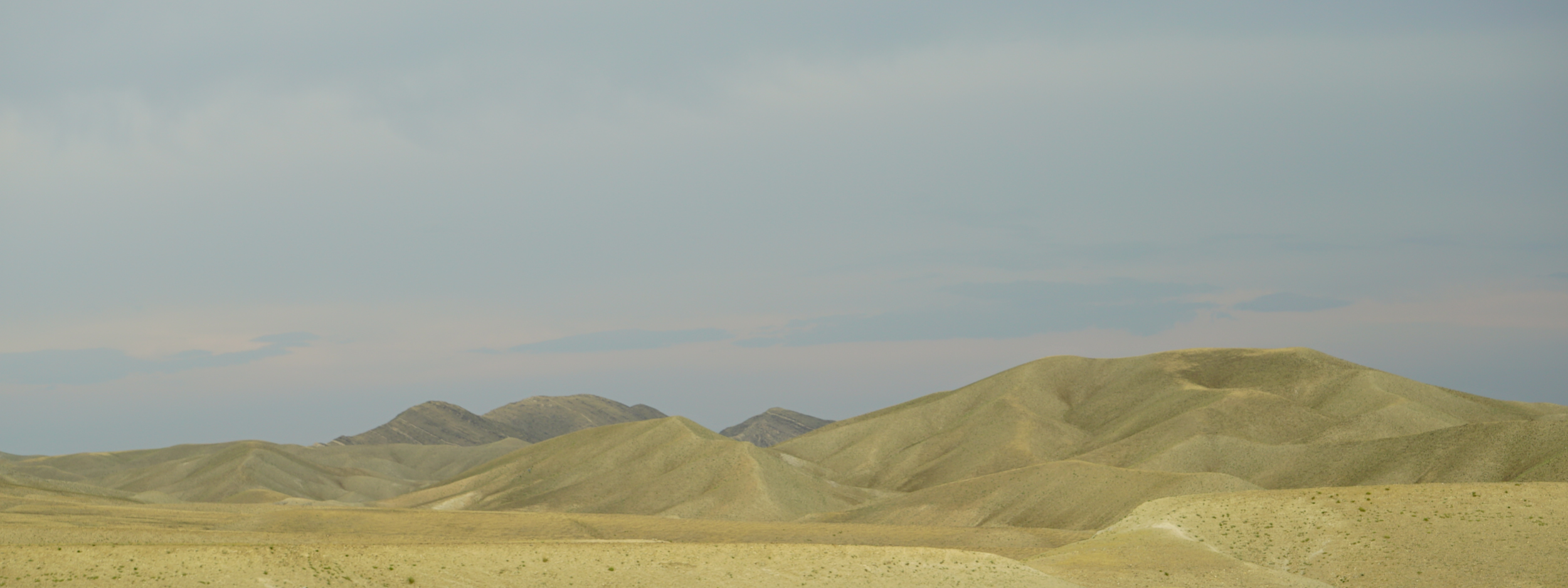 CONTACT_BANNER_EMPTY.png