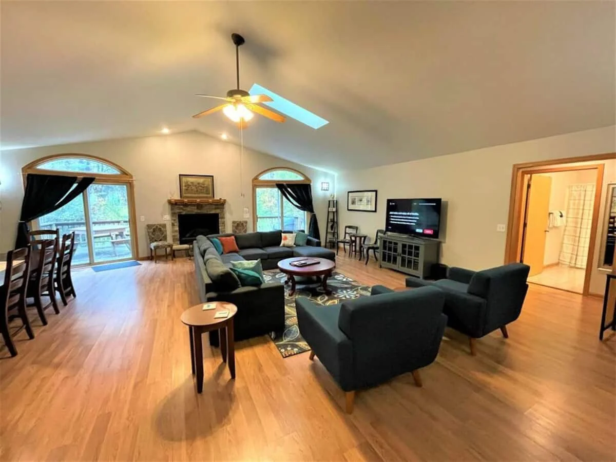 Interior Dells 2.jpeg