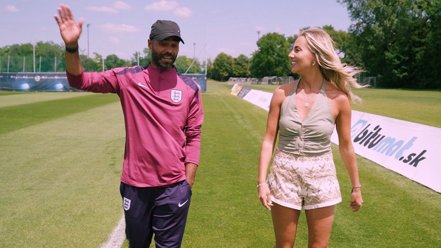 Brilliant listening to #ashleycole today in #slovakia taking about the @uefa_under21_championship shooting with the fantastic duo of @padpadprice and @elliec0llins 😎🏴󠁧󠁢󠁥󠁮󠁧󠁿🏆🌊