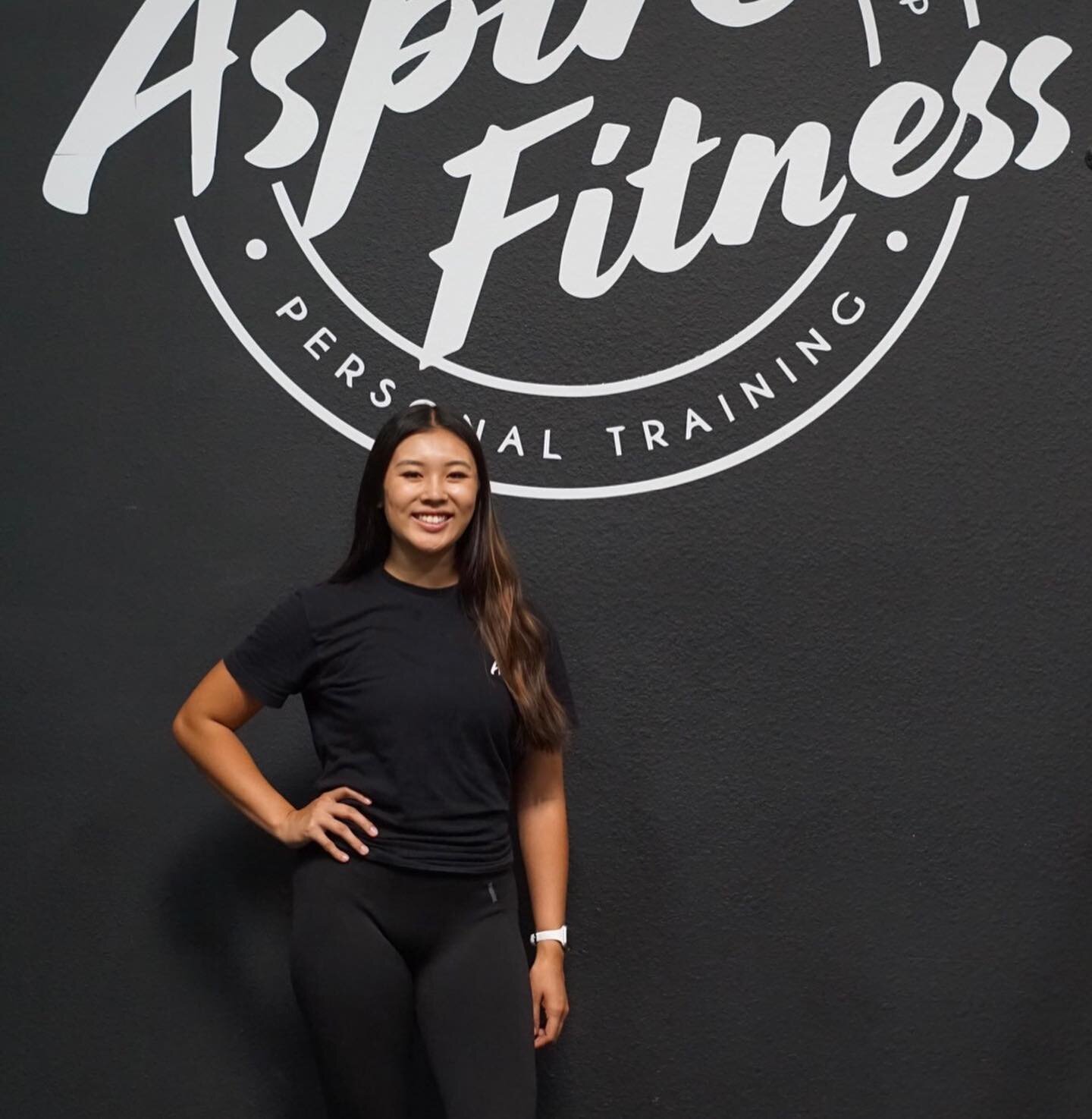 Meet our newest trainer Leilah! 💗🤍

Leilah is a dedicated, kind-hearted, and thoughtful trainer who is passionate about fitness and strength training. In the past, Leilah has always been athletic and fit from dancing, so to continue her healthy lif