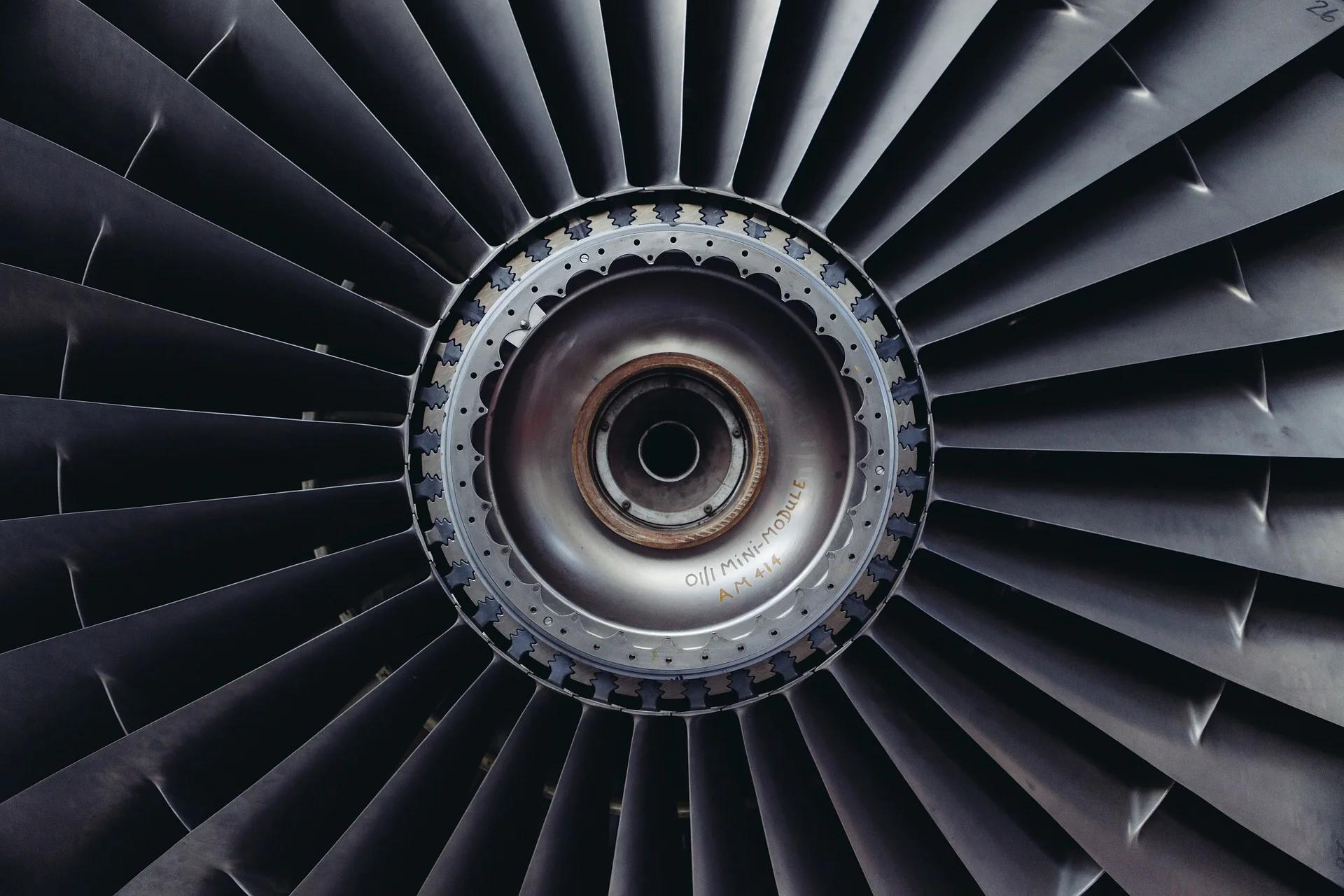 Cover - jet-engine-371412_1920.jpg