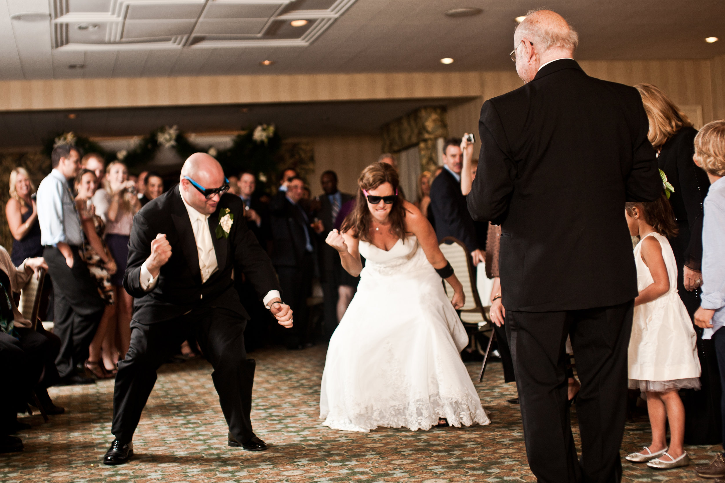 Tides-Inn-First-Dance.jpg