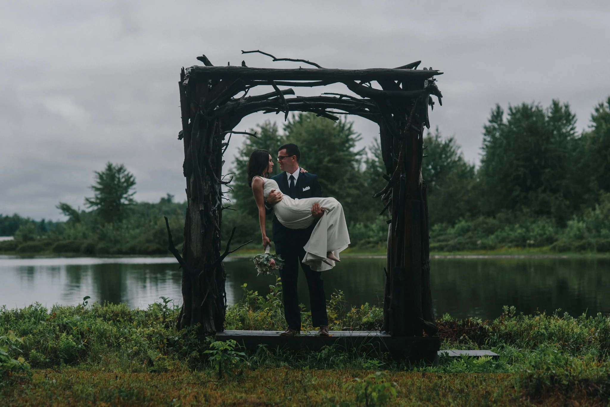 erika + patrick's wedding at spruceholme inn, fort coulonge