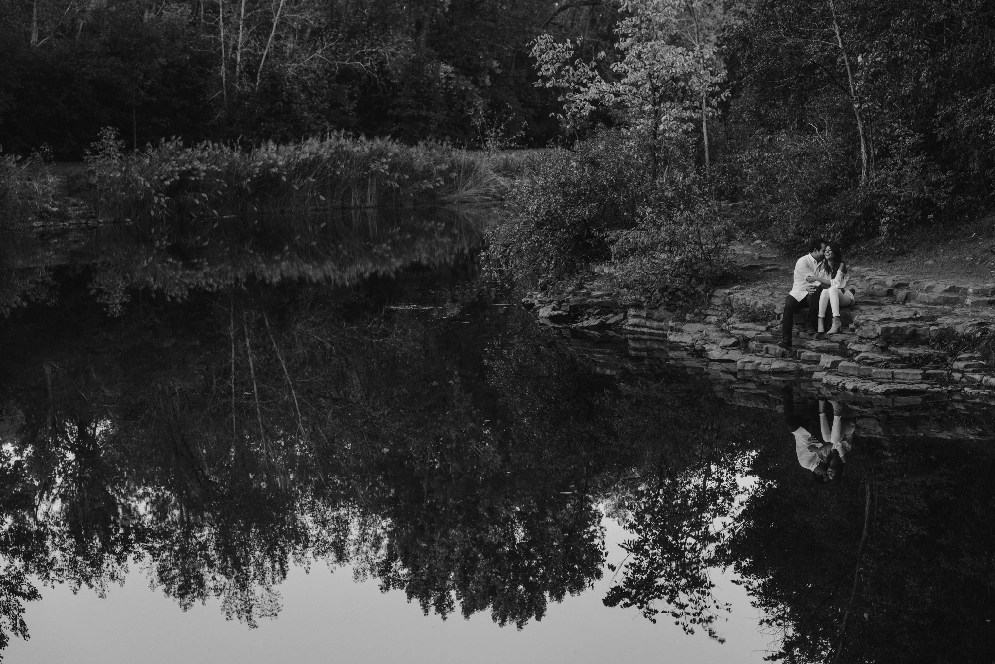 laura + yoni's engagement session at parc angrignon, montreal