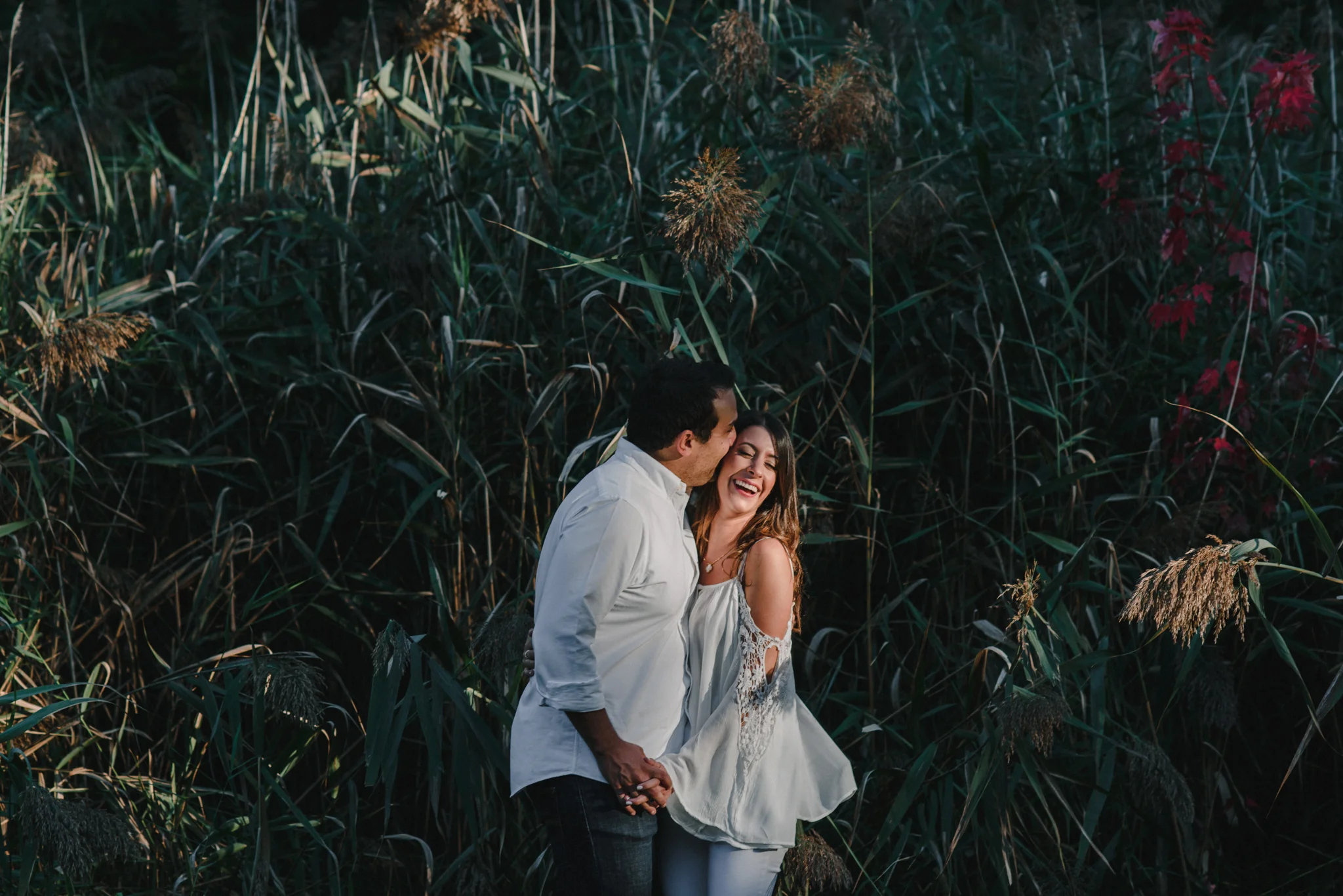 laura + yoni's engagement session at parc angrignon, montreal