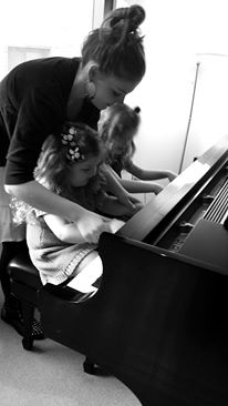 Girls Piano.jpg
