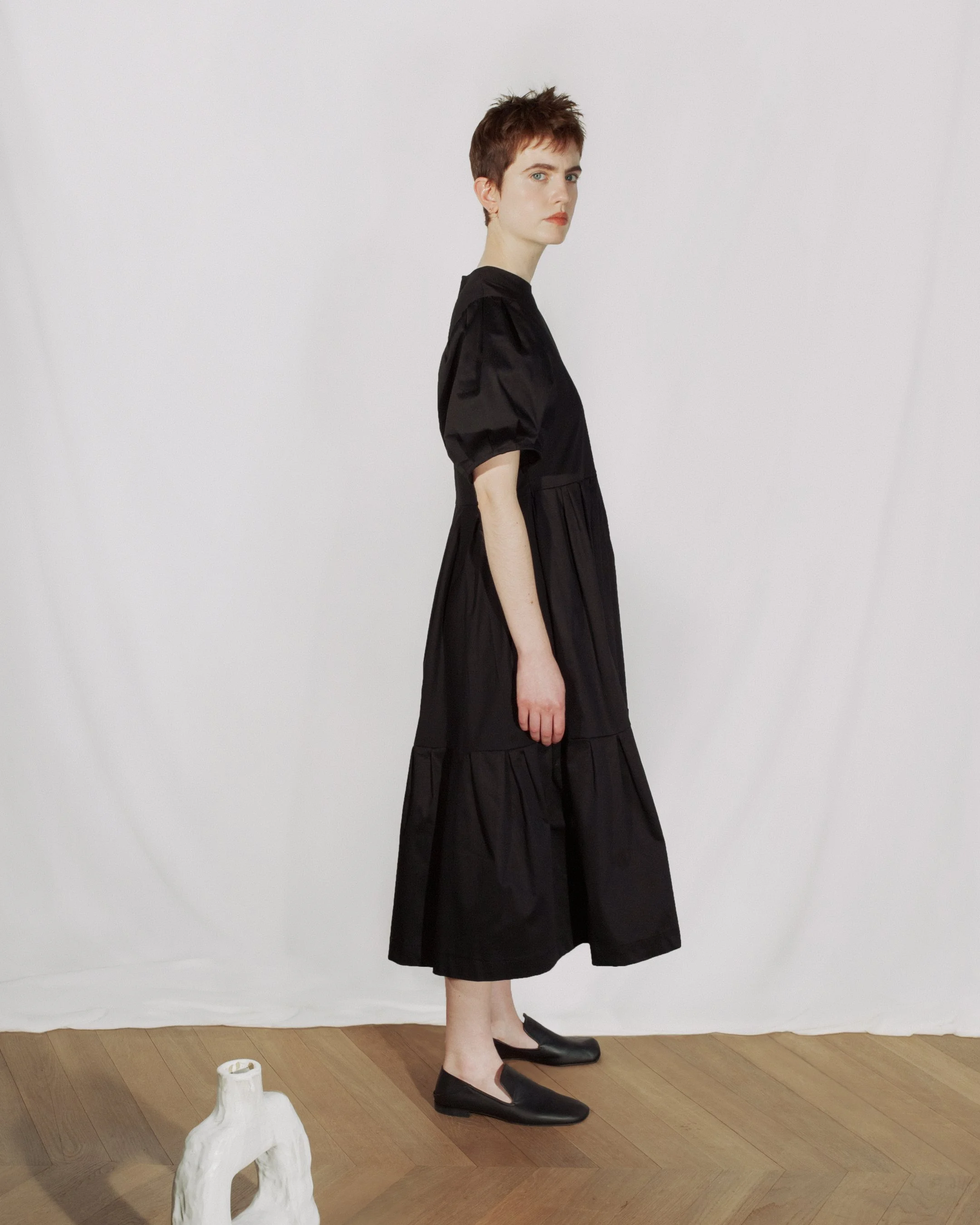 06.GATHERED DRESS - BLACK_2.jpg