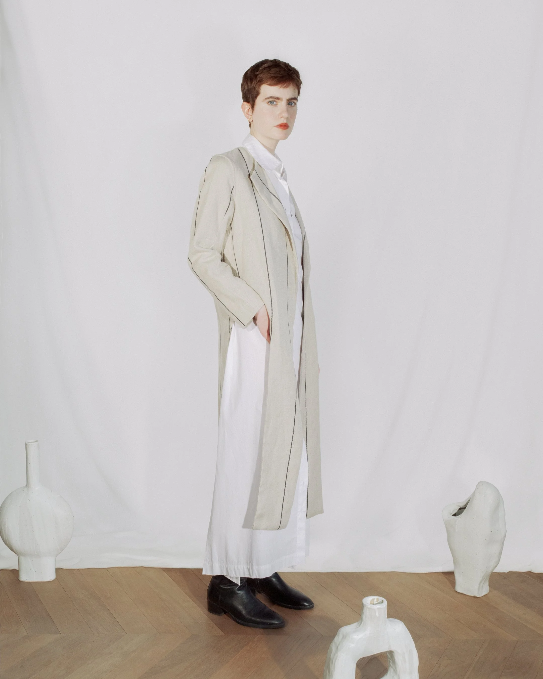 15.CUT OUT JACKET_02.jpg