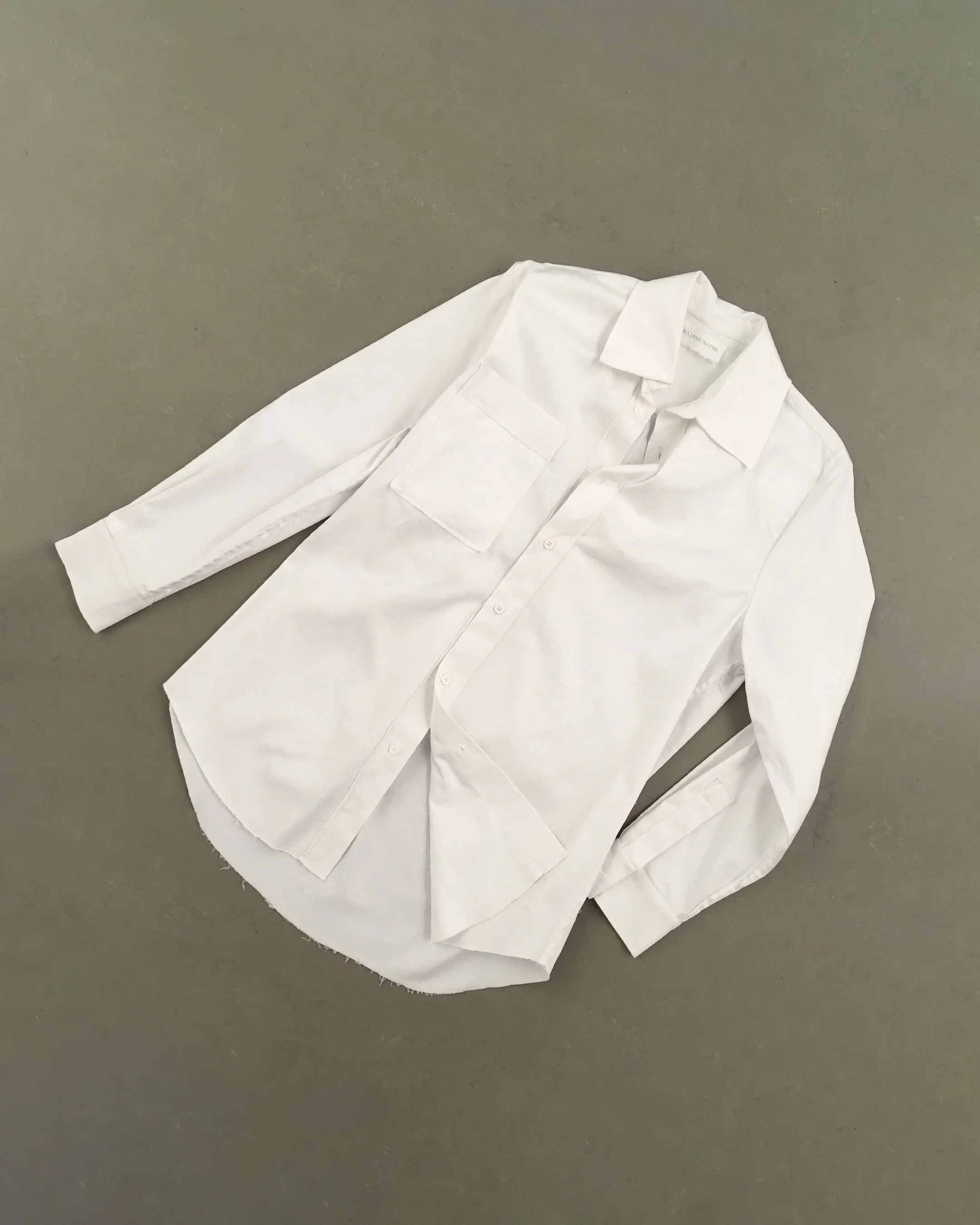 White Raw Shirt_WS_frameFix.jpg