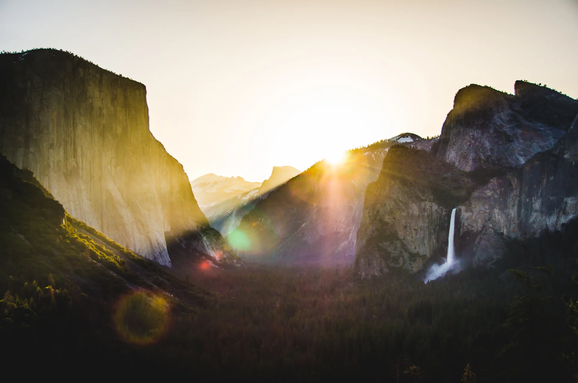 4.21.17 - 4.23.17 // Earth Weekend in Yosemite was absolutely life changing.