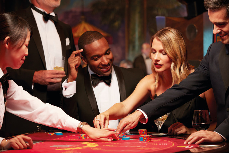 CUNARD_QM2_CASINO.jpg