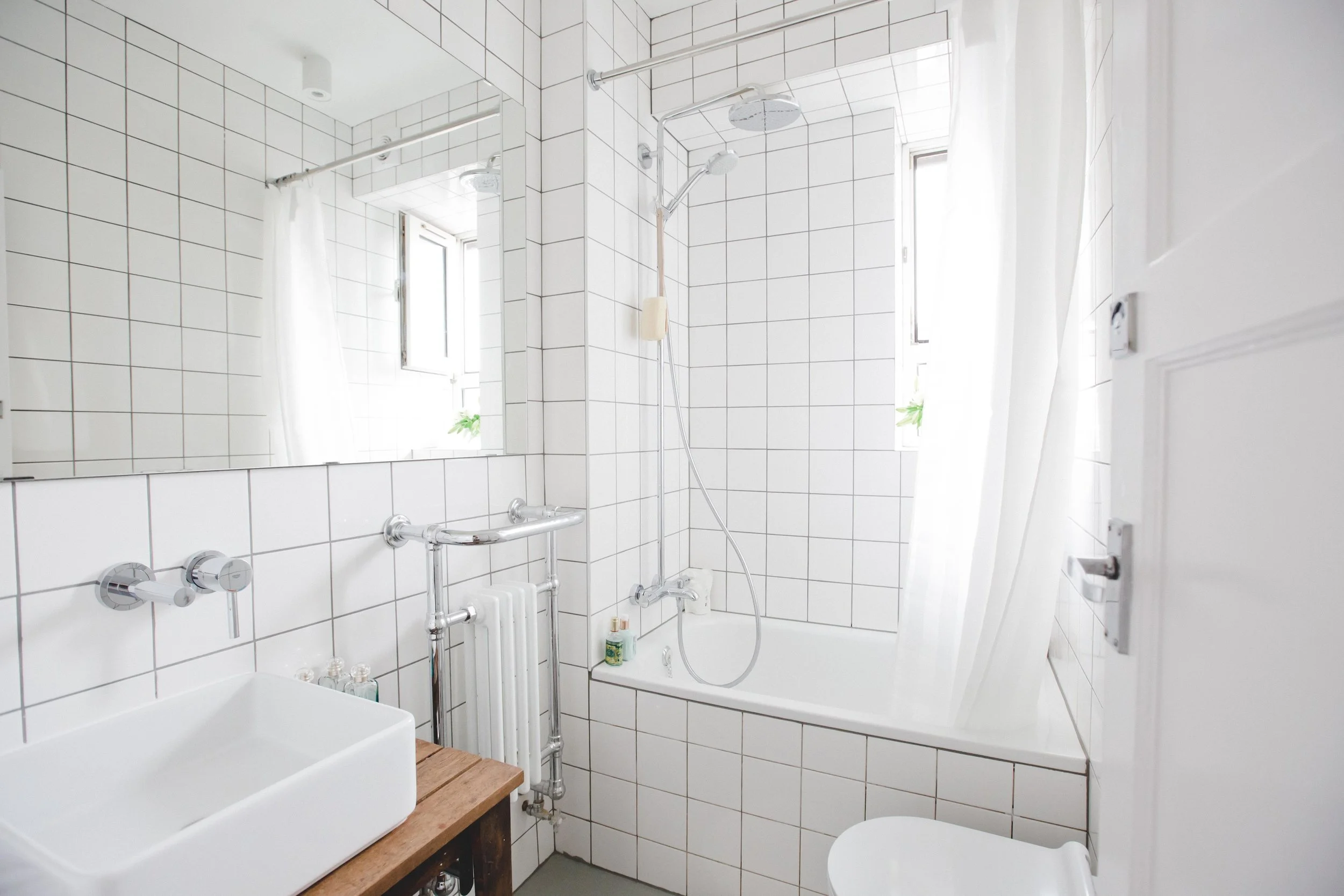 Aldgate flat 1002.jpg