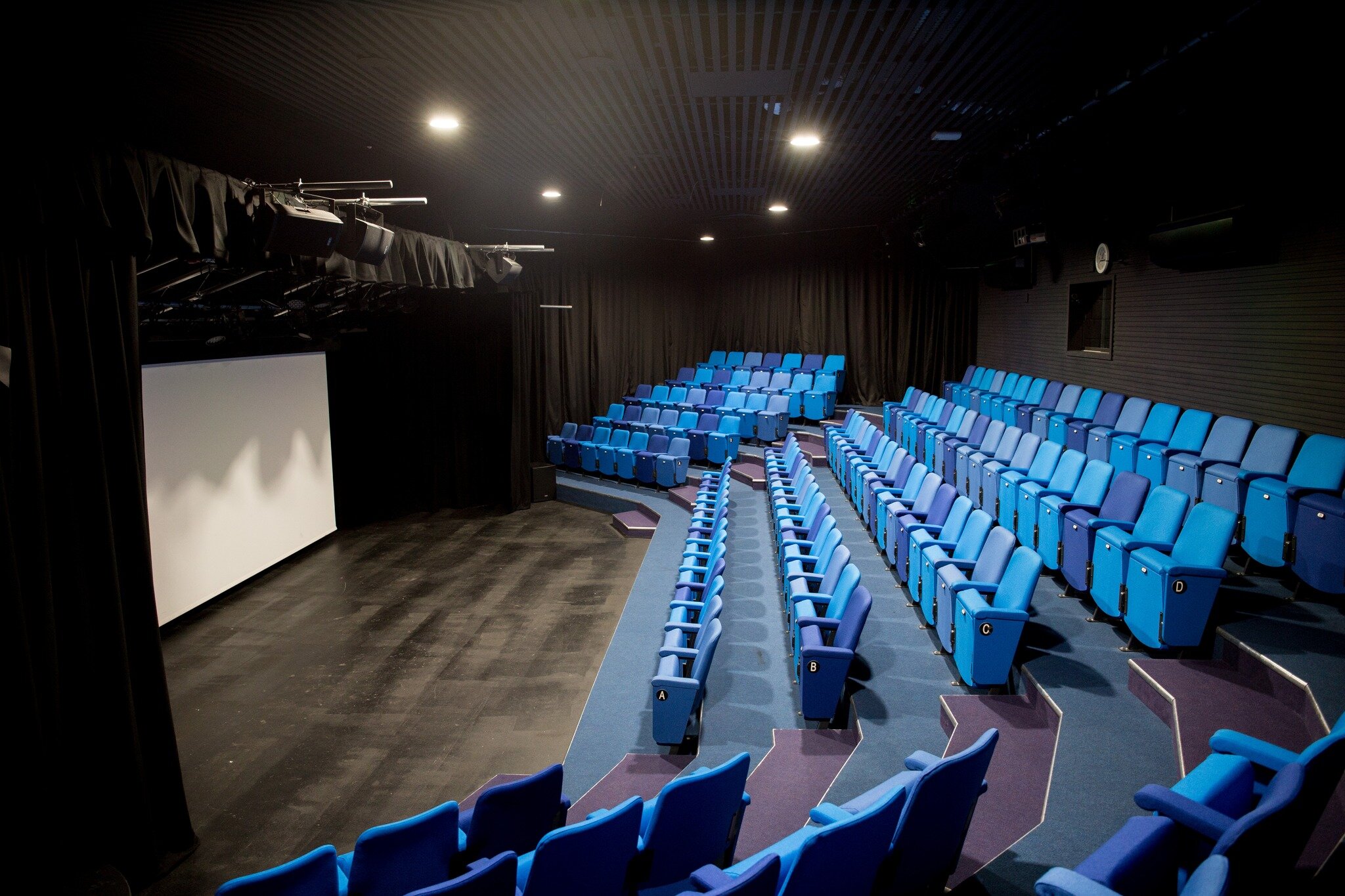 Looking for somewhere to host your theatre show, dance production, comedy night or gig?
The Studio Theatre consists of a centre stage with surround seating, backstage access, projector and professional lighting and sound.

Half Day (up to 4 hours) - 