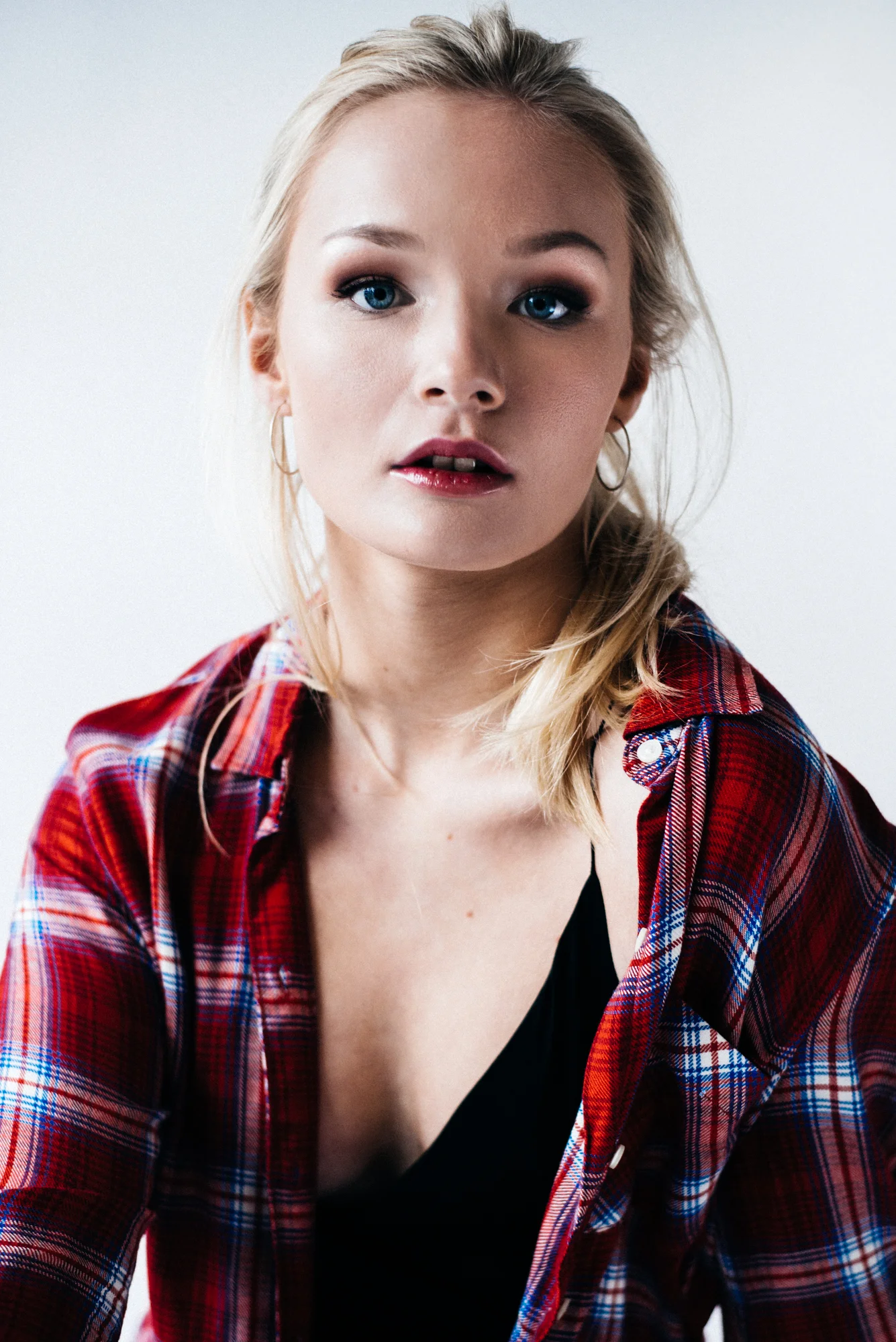How To Do A Studio Photoshoot With Natural Light