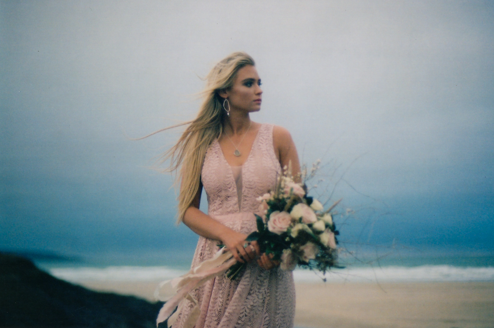 Lucie On The Beach | Bridal Editorial | www.oliviablogs.com