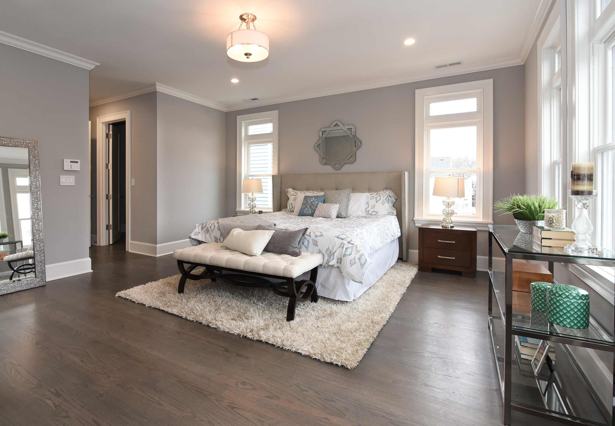 A real world example of a single exposure. A second exposure for the window would have brought in detail but the agent decided that a view of the neighbor's house out the master bedroom window would not help draw potential buyers to the proper