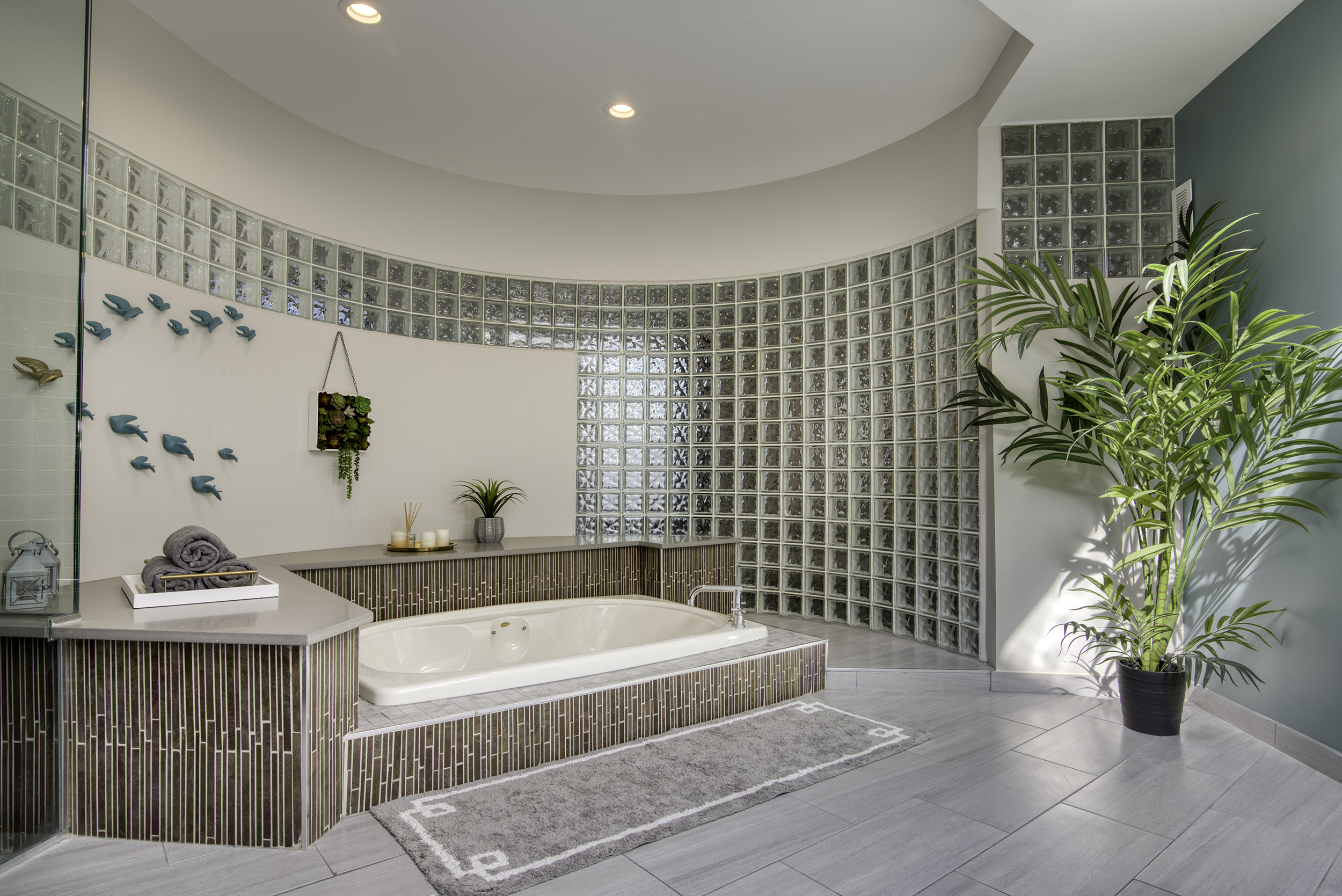 Master Bathroom-2.jpg