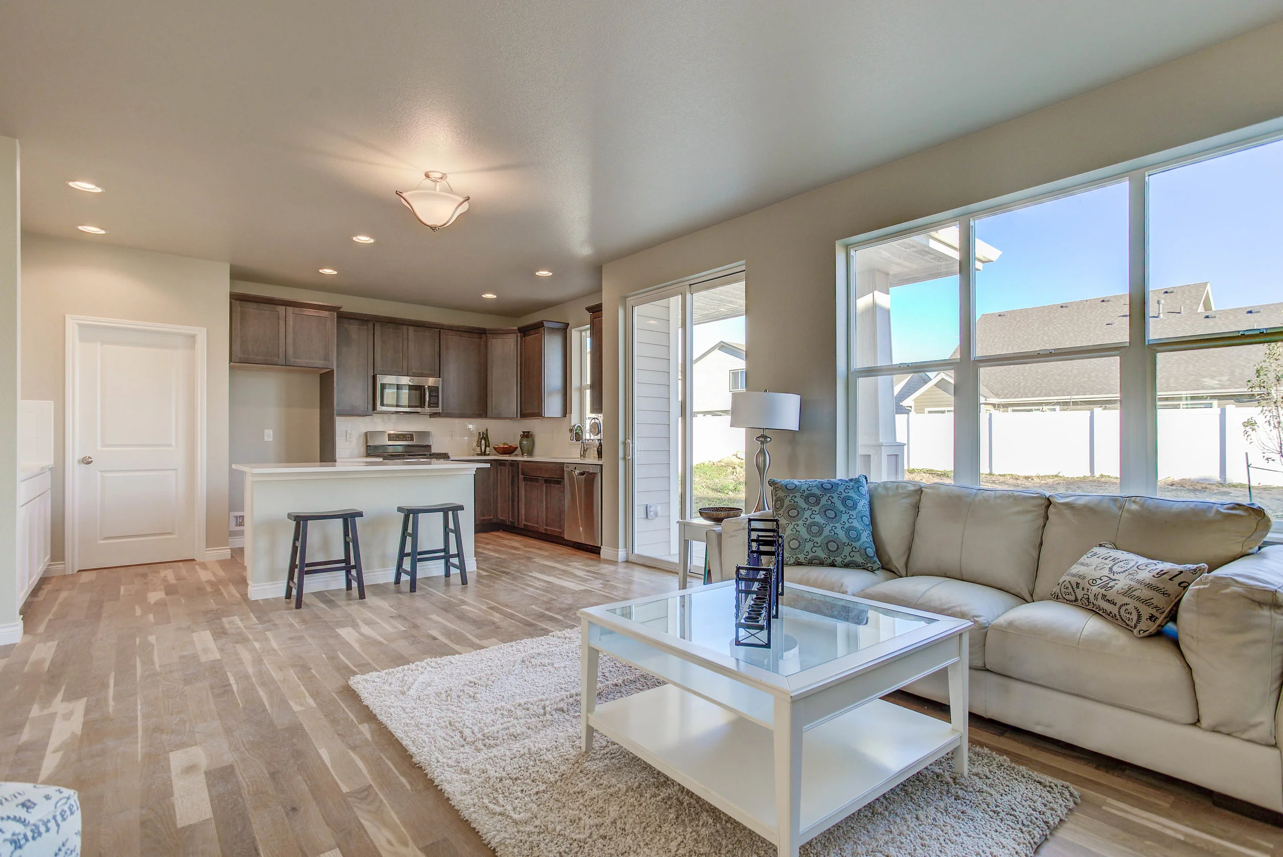 1600 Glacier Avenue_LivingRoomD.jpg
