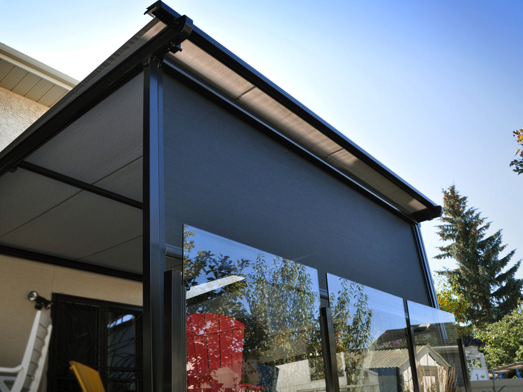 awnings-calgary-pergola-stobag-pergolino14.jpg