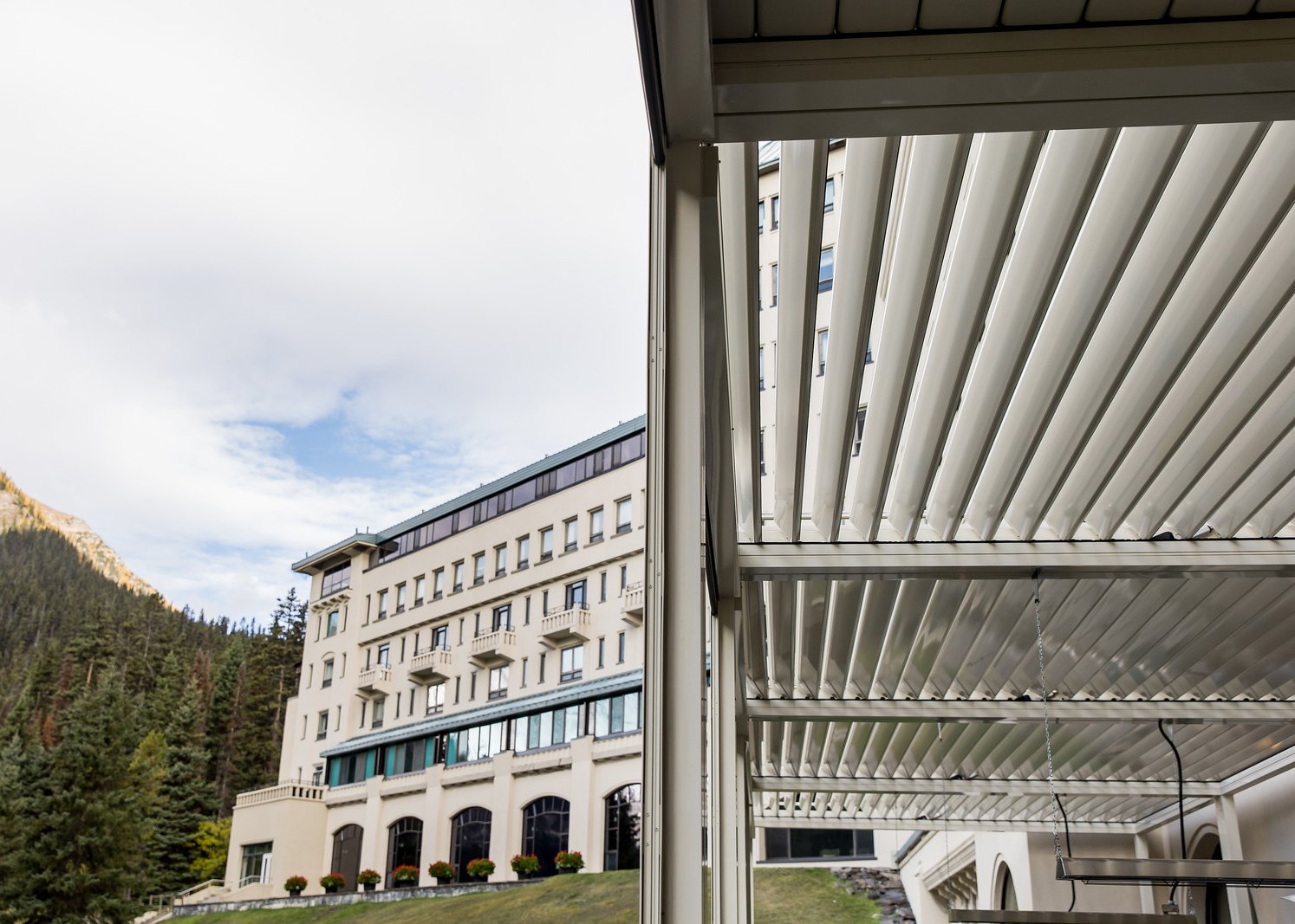 lakelouise_louvered_roof_project12.jpg