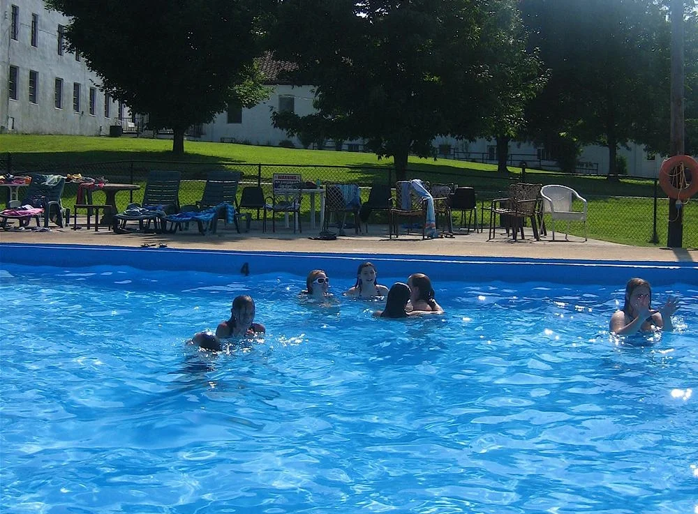 campinpool2010.jpg