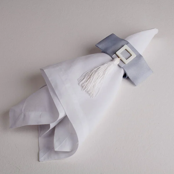 APT016-loke-decore-amarradosepingentes-quadradabranca.jpg