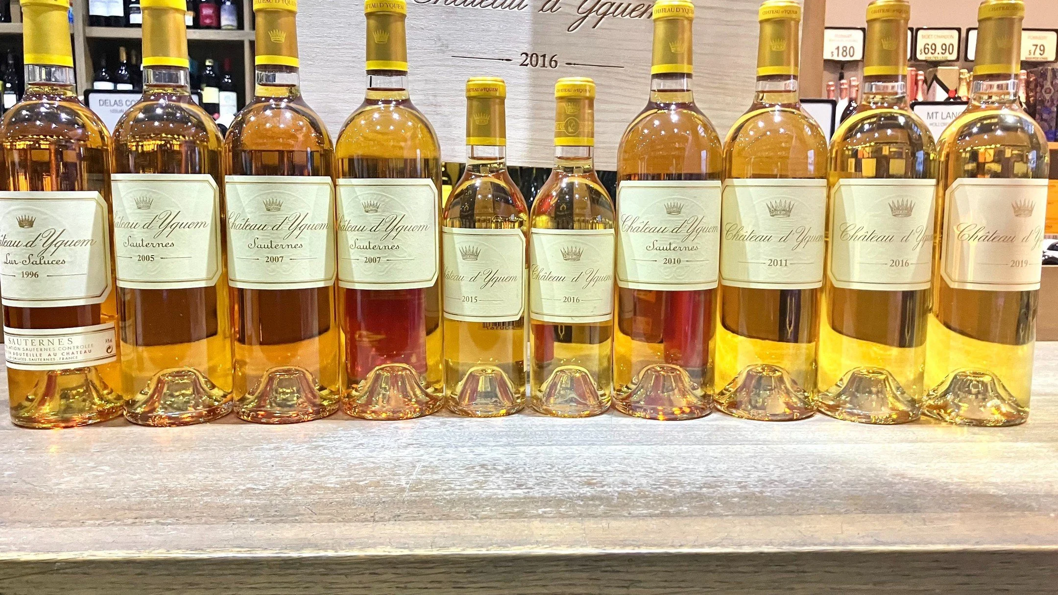 Our selction of Ch&acirc;teau d'Yquem,
come down to our store to buy any 750ml bottle at $970 or a 375ml bottle for $630 for the 2015 or $590 for the 2016

#sauternes #chateaudyquem #dyquem #melbournewine #wine #southyarra #toorak #comowine #frenchwi