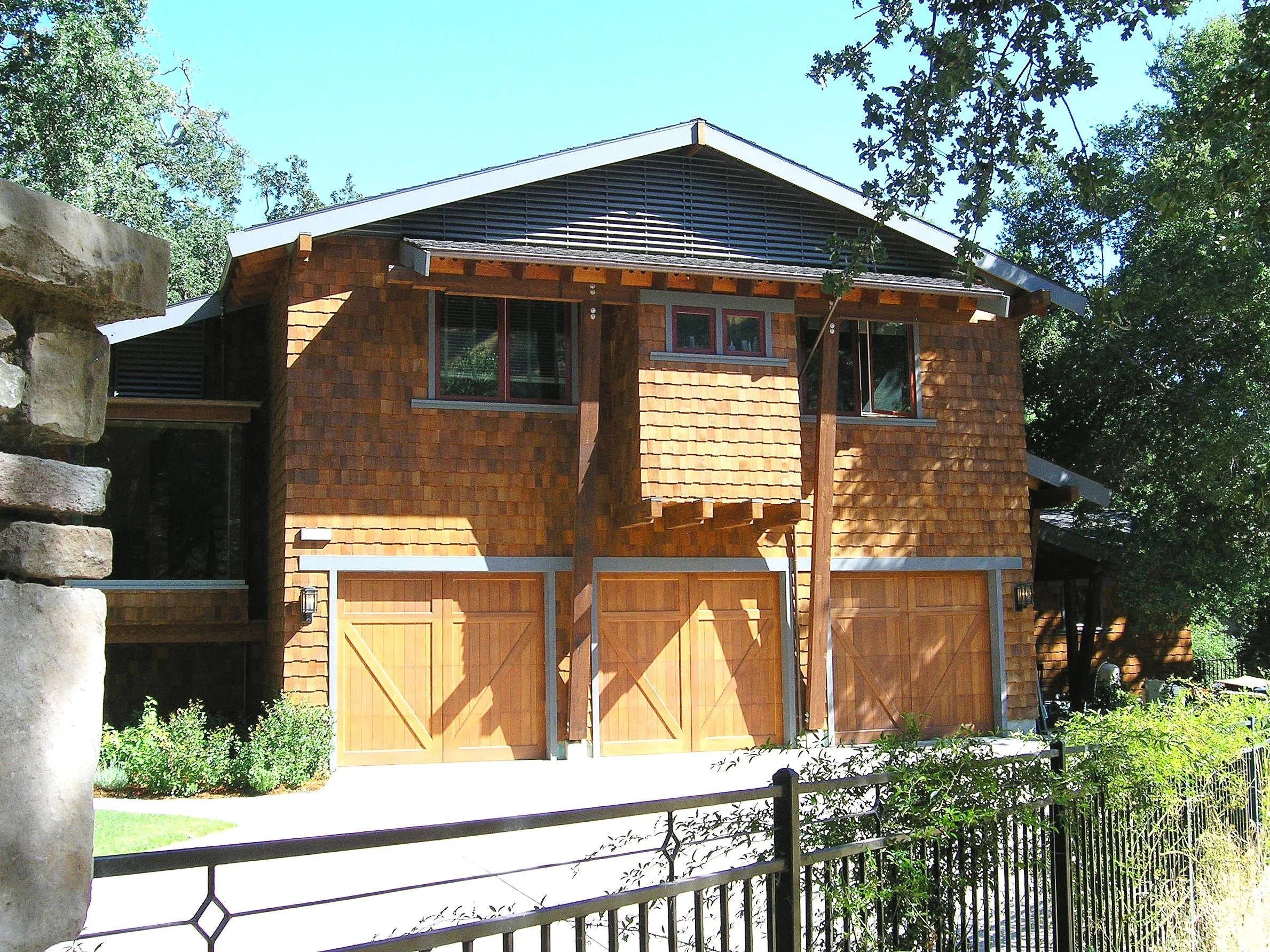 diablogarage2pic.jpg