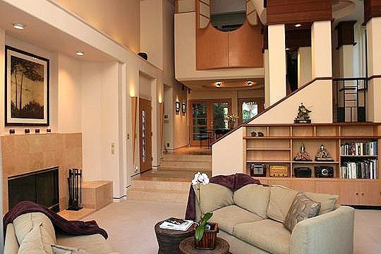 sequoialivinginteriorpic.jpg