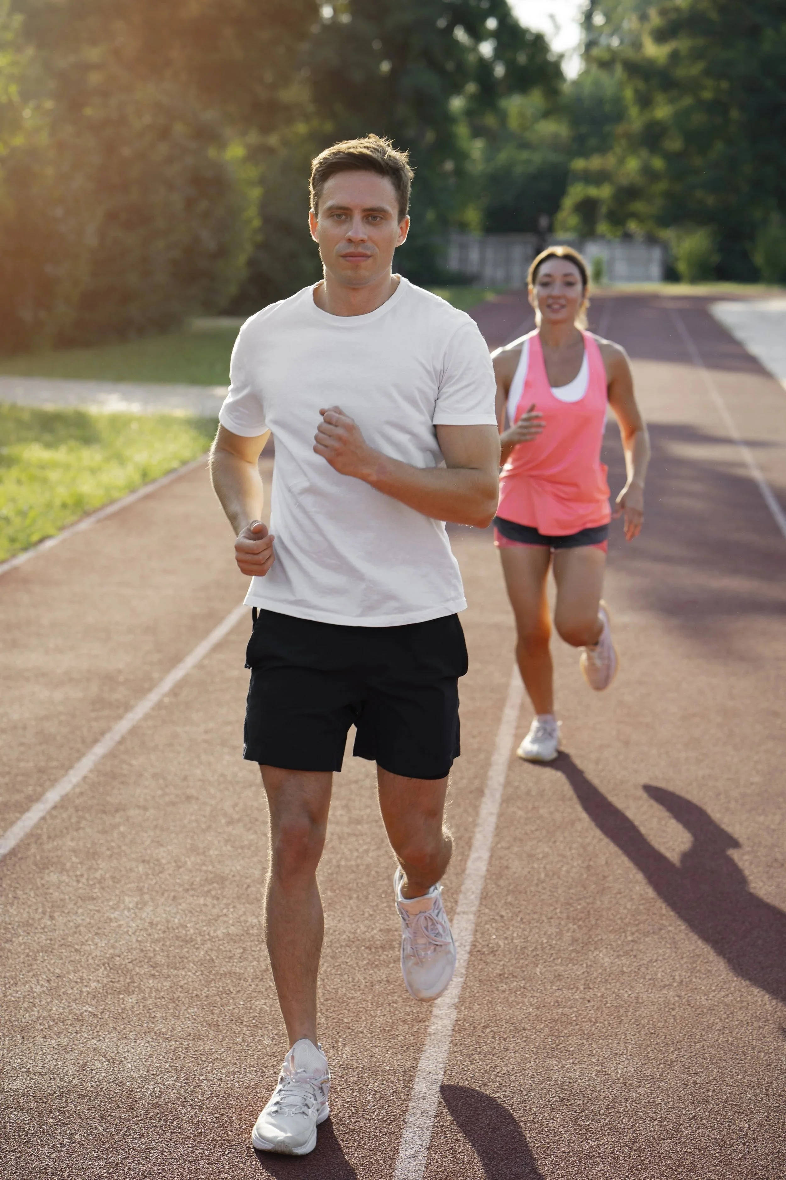 10 entraînements essentiels pour devenir un coureur complet