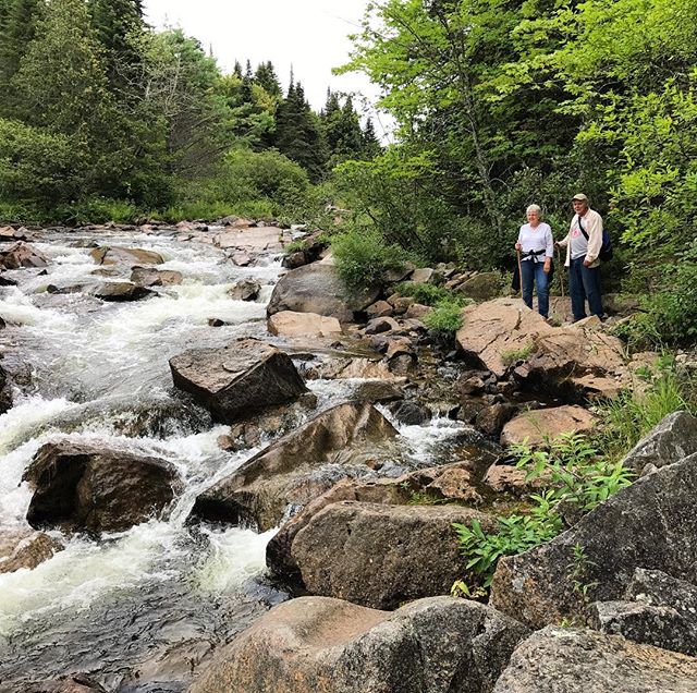 Hiking with family is the best. So fun to experience @baxterstatepark with my parents.