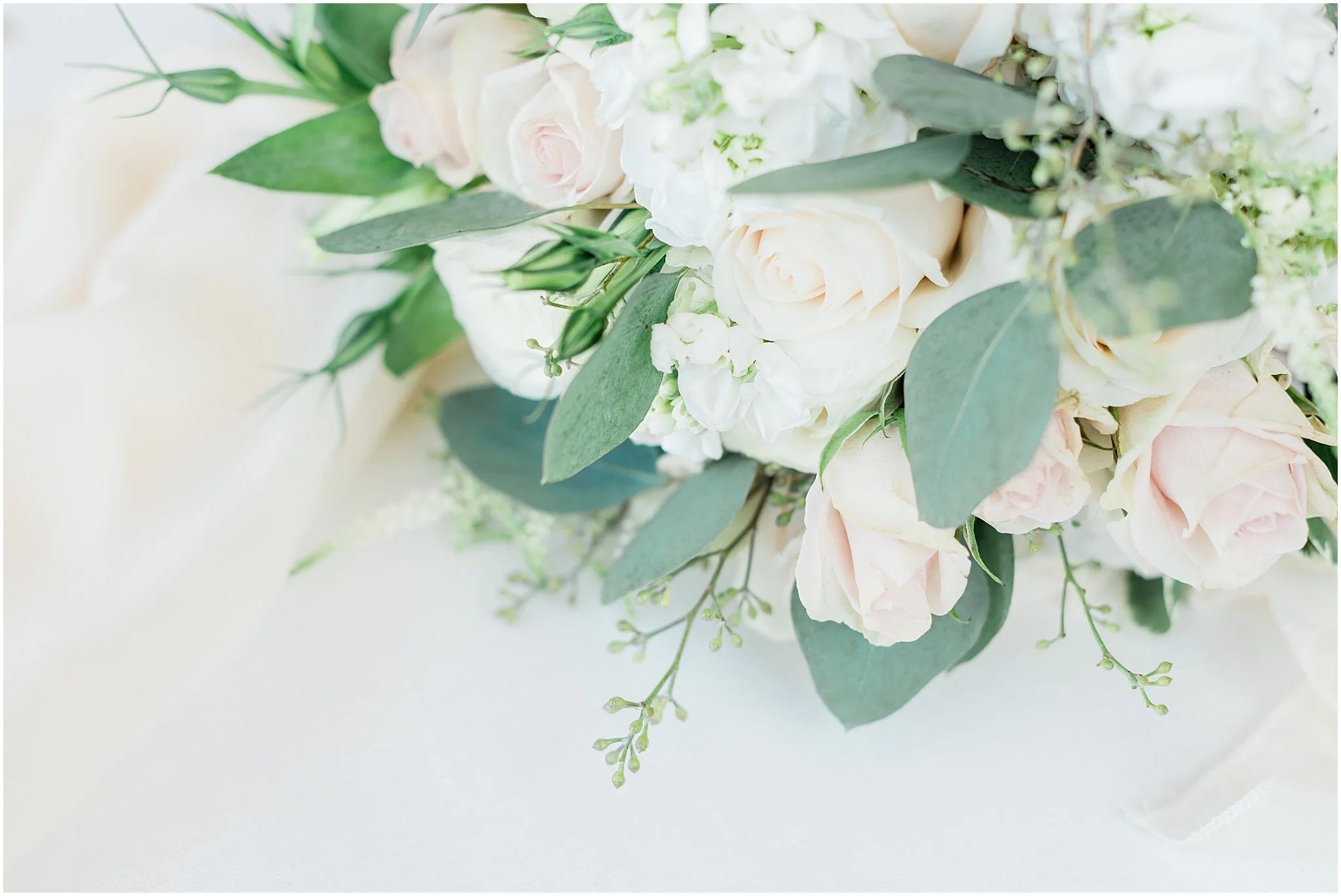 Blush & Gold Wedding | Janet Lin Photography