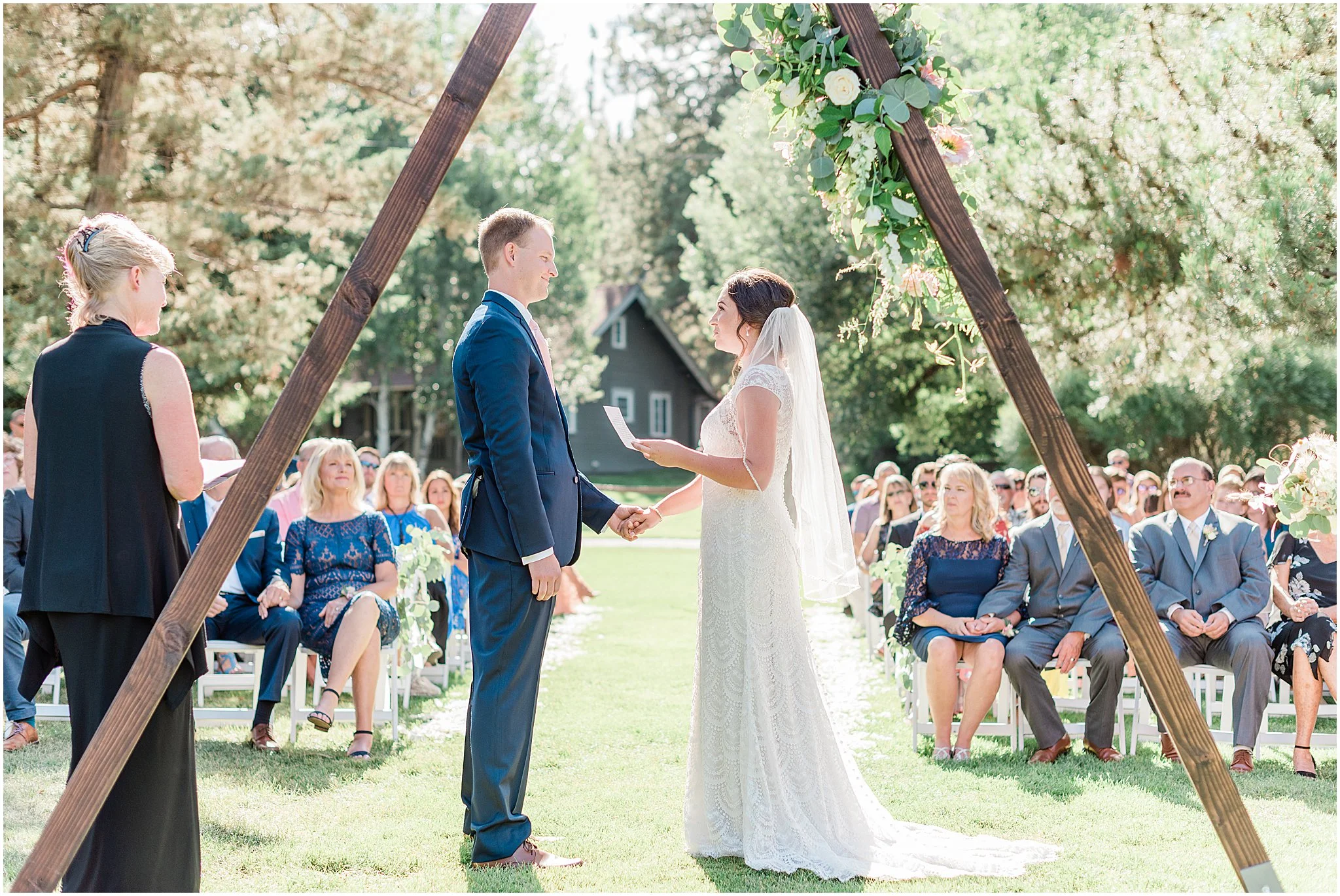 Destination Wedding, Bend Oregon | Janet Lin Photography