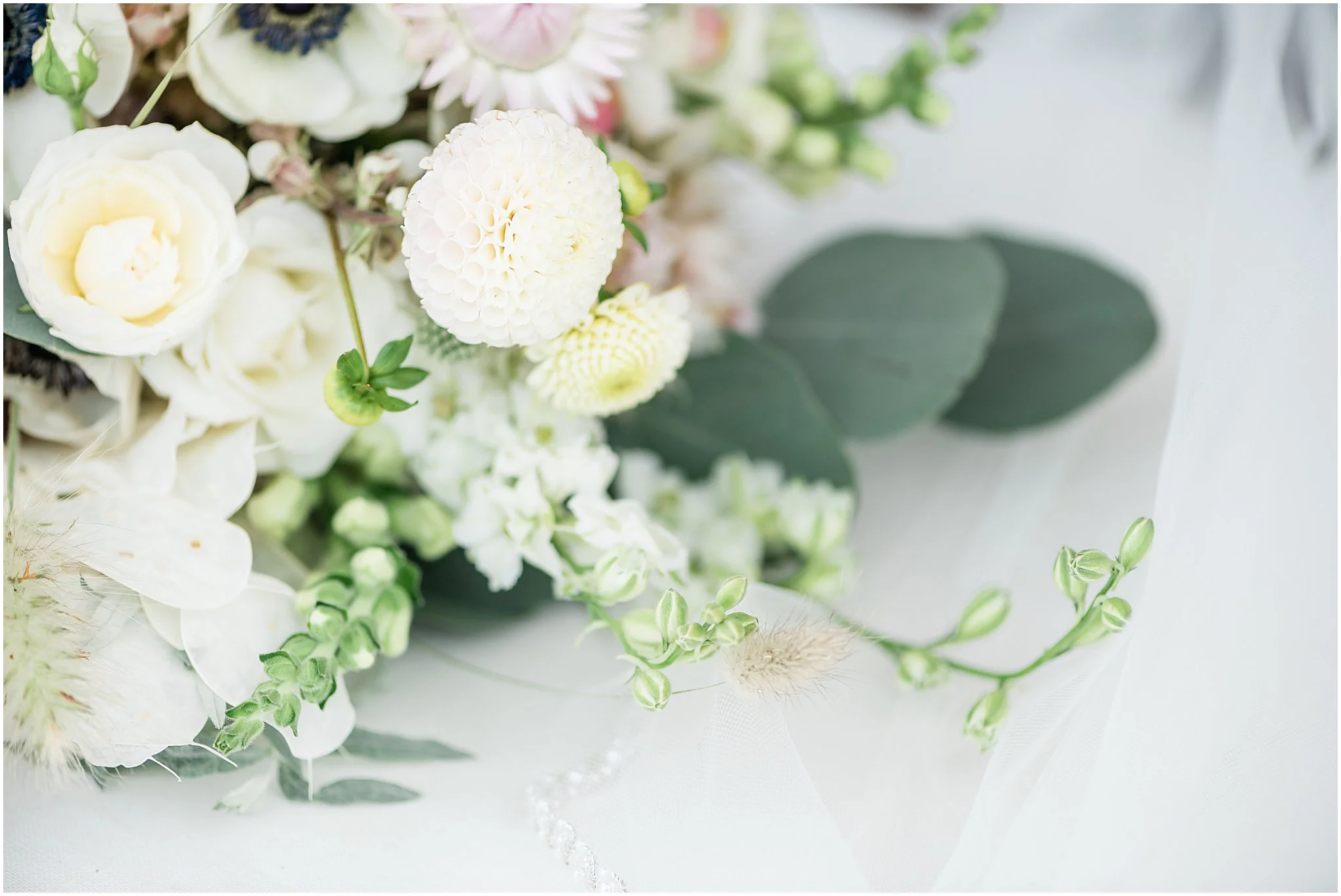 Destination Wedding, Bend Oregon | Janet Lin Photography