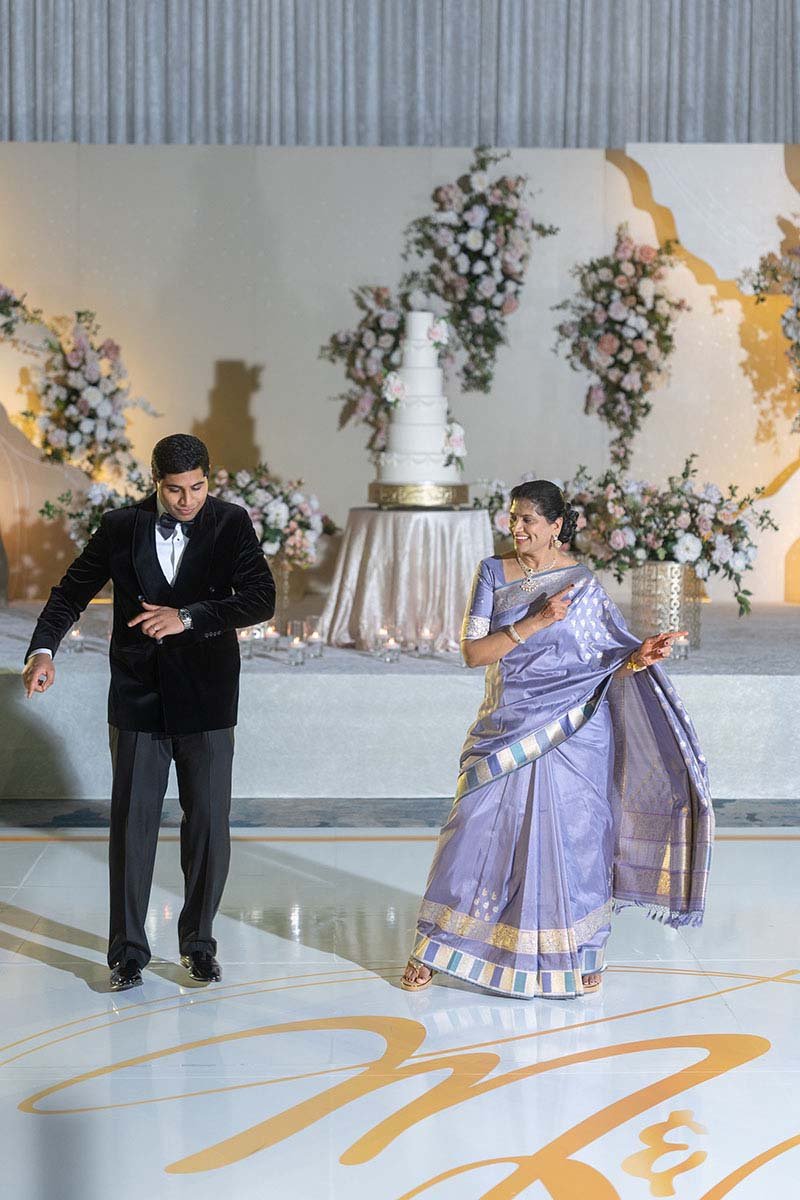 Vik_Meghana_Sneak_Peeks-91.jpg