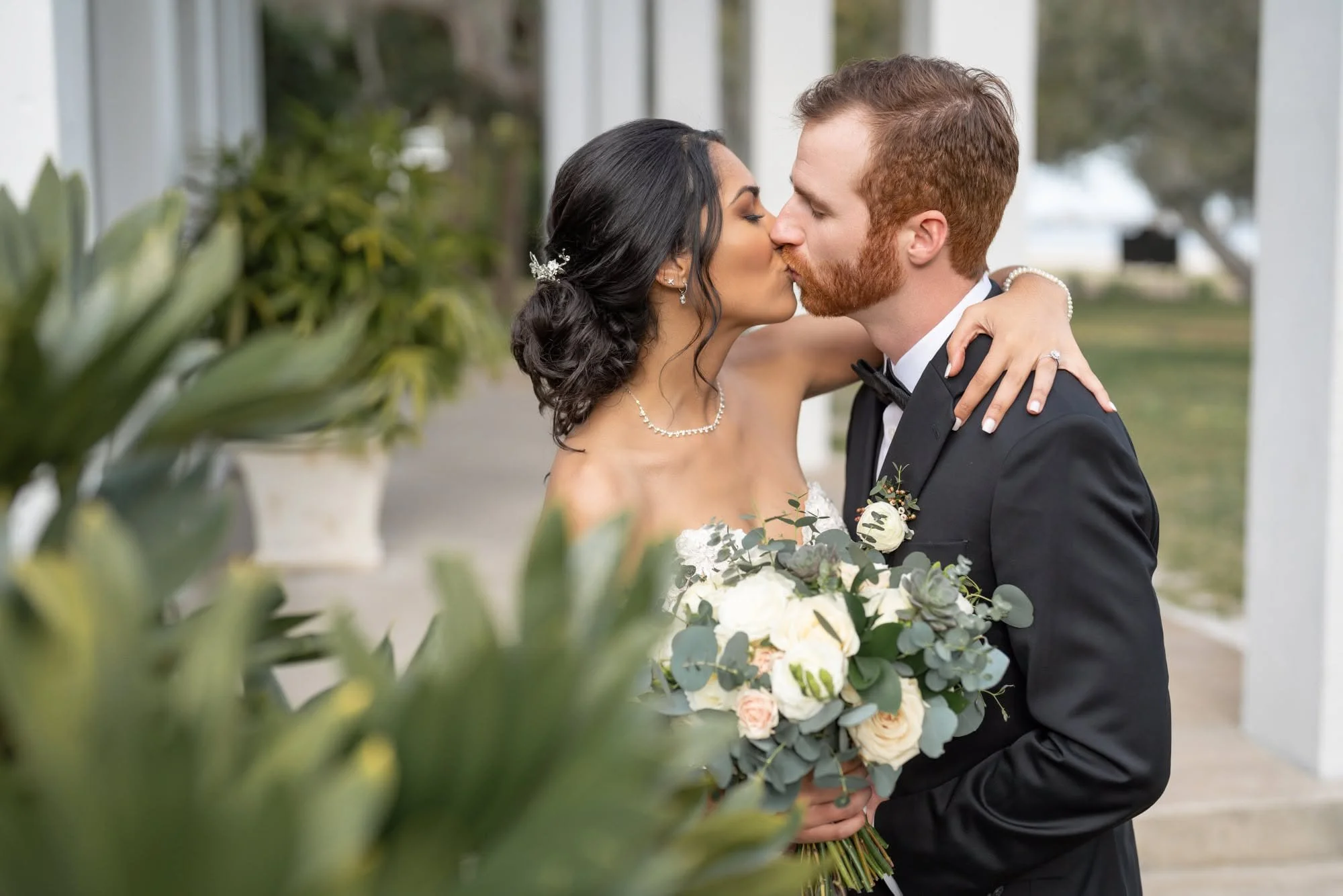 will-paloma-tampa-garden-club-wedding-37.jpg