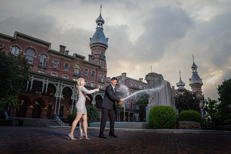 Downtown Tampa engagement photos by Henry M Production, Tampa engagement photographer