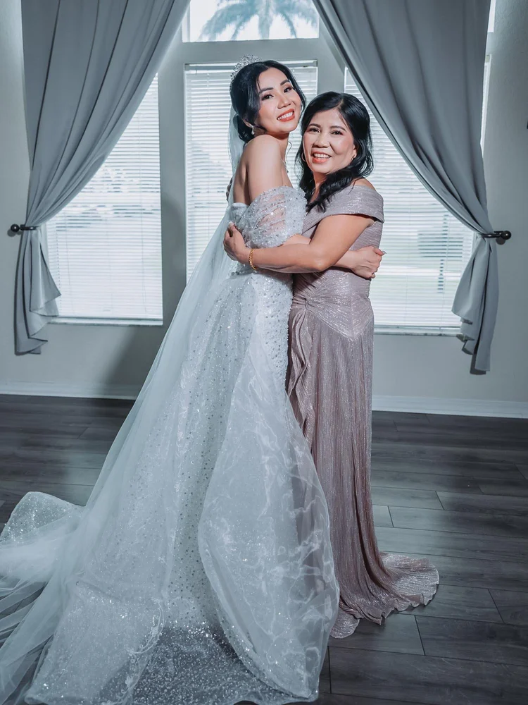 Lai and Kim Vietnamese wedding album at Bonaventure Resort and Spa, Fort Lauderdale, photo 19