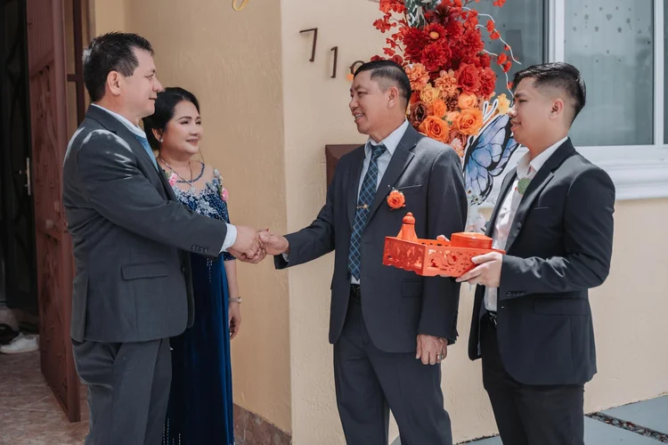 Duc and Giang Vietnamese wedding in Hallandale Beach, Florida, photo 20