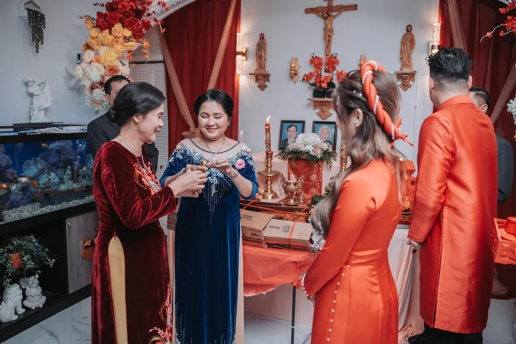 Duc and Giang Vietnamese wedding in Hallandale Beach, Florida, photo 32