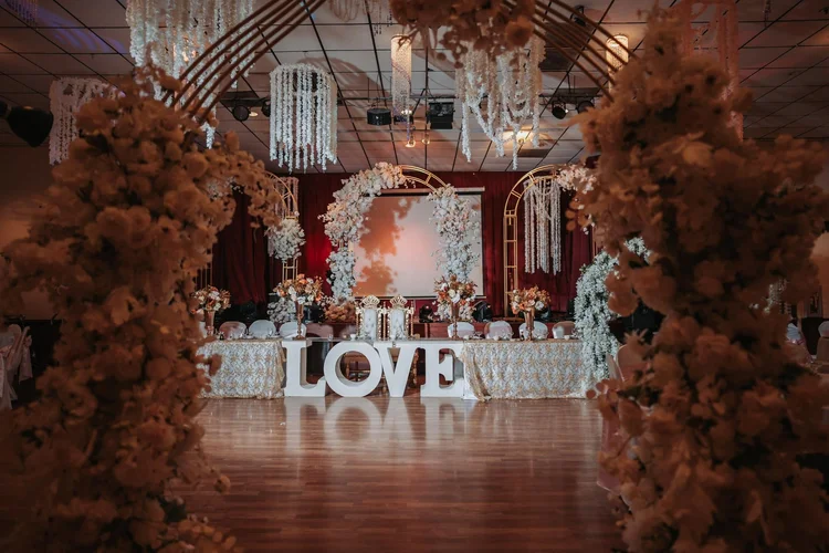 Duc and Giang Vietnamese wedding in Hallandale Beach, Florida, photo 39